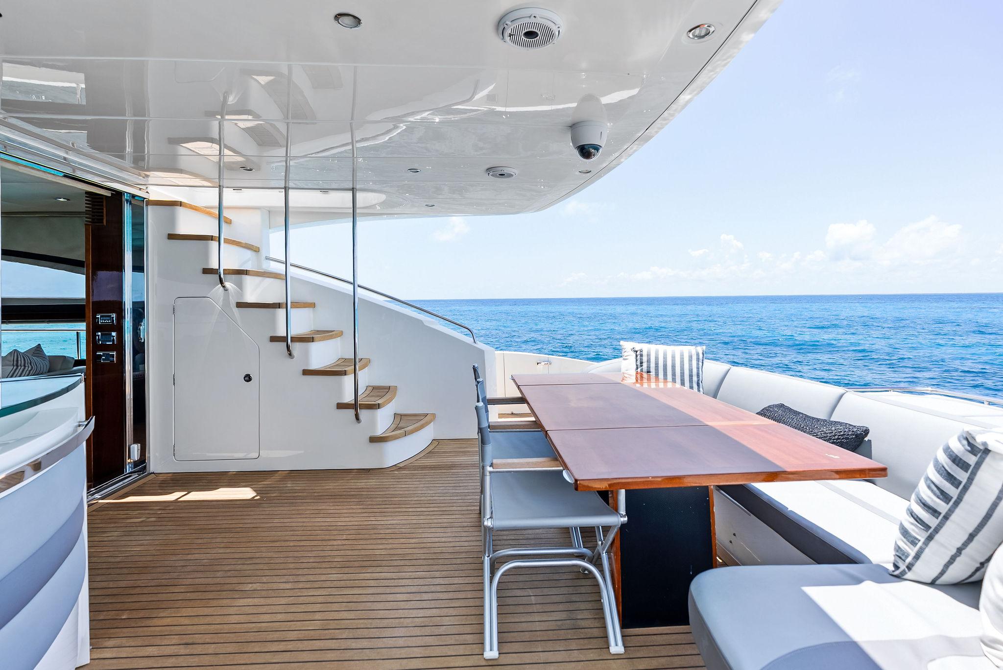 2011-princess-motor-yacht-power-9785393-20250507093359390-1_XLARGE