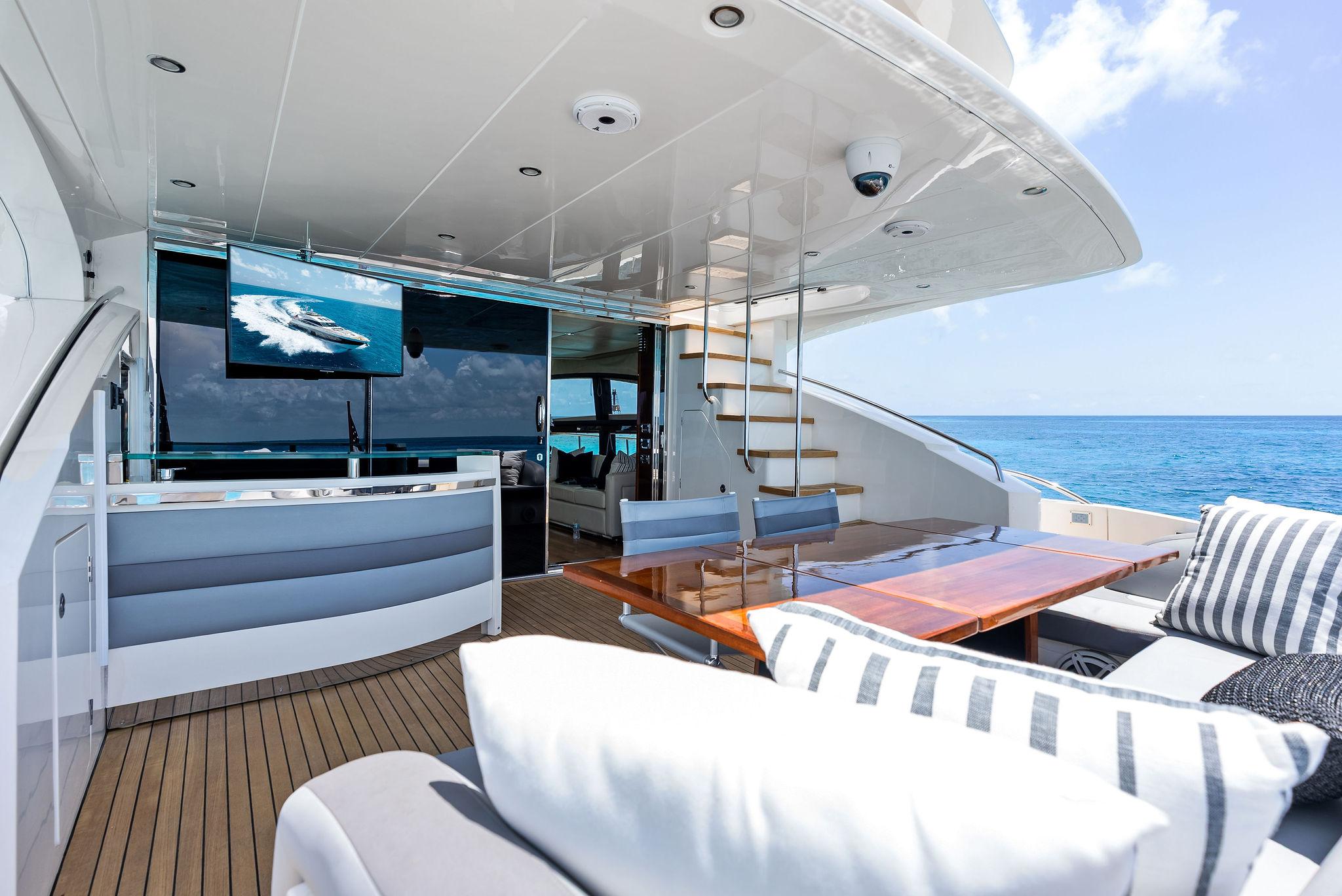 2011-princess-motor-yacht-power-9785393-20250507093403408-1_XLARGE