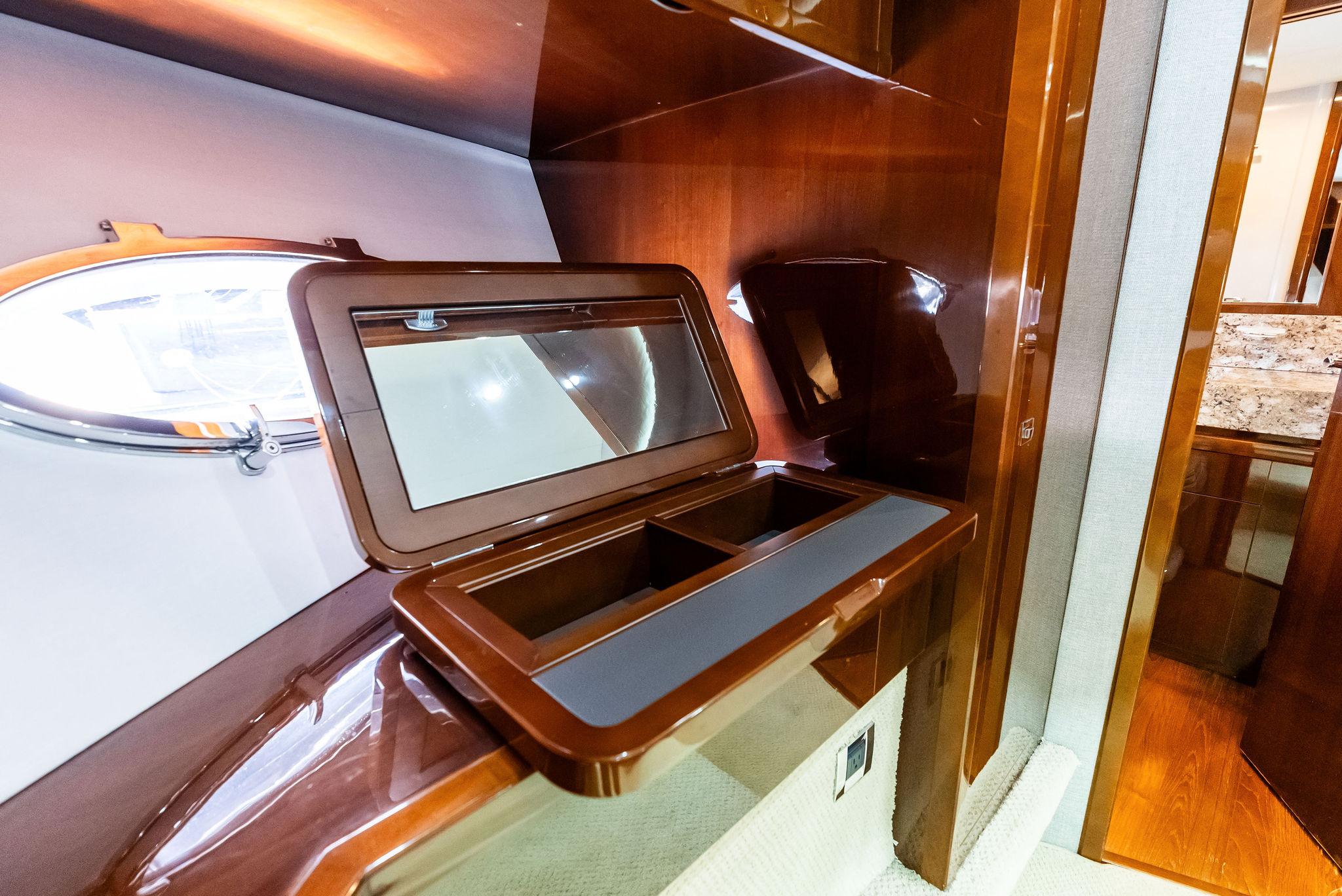 2011-princess-motor-yacht-power-9785393-20250507094113947-1_XLARGE