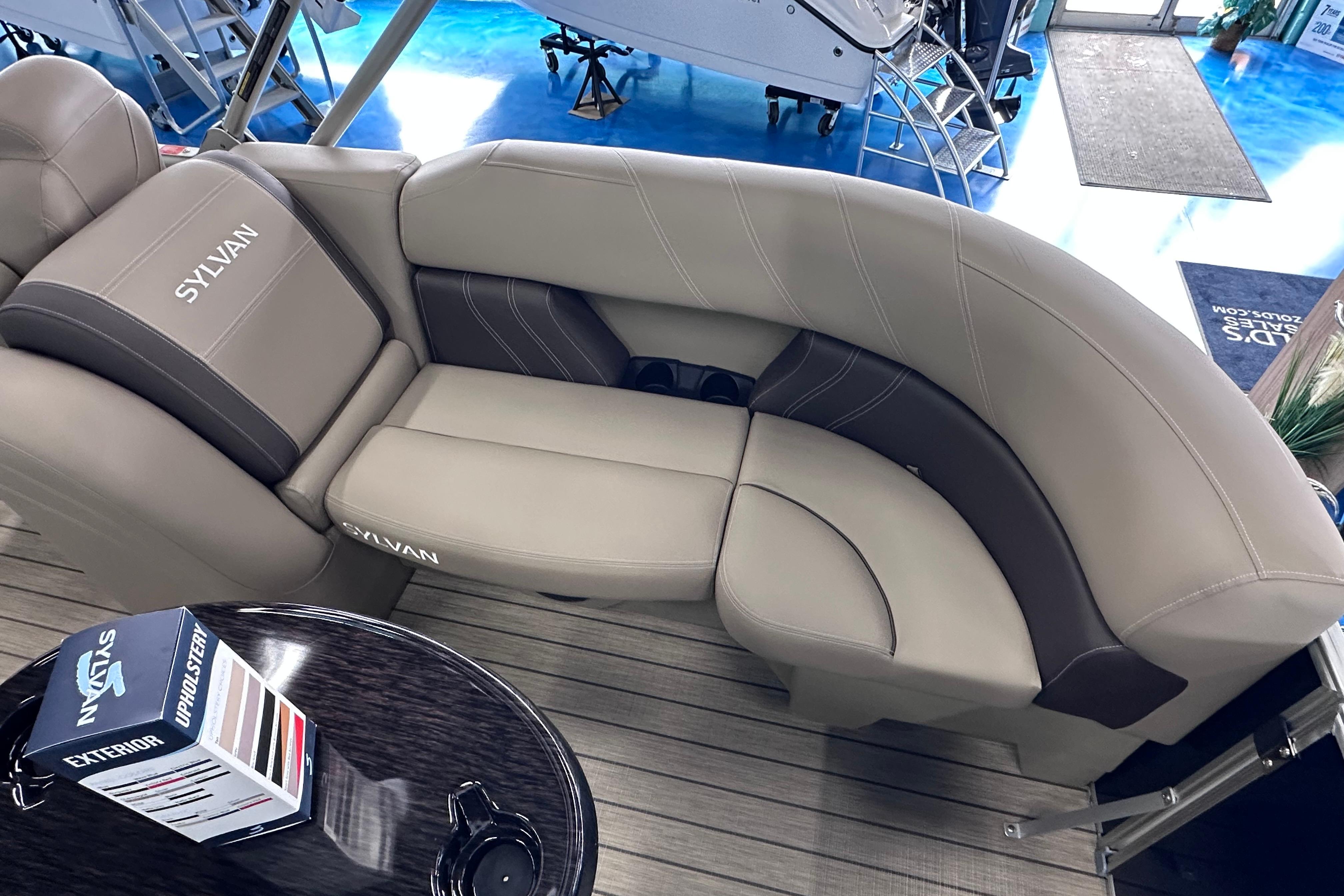 2026 Sylvan Mirage 8522 LZ 14