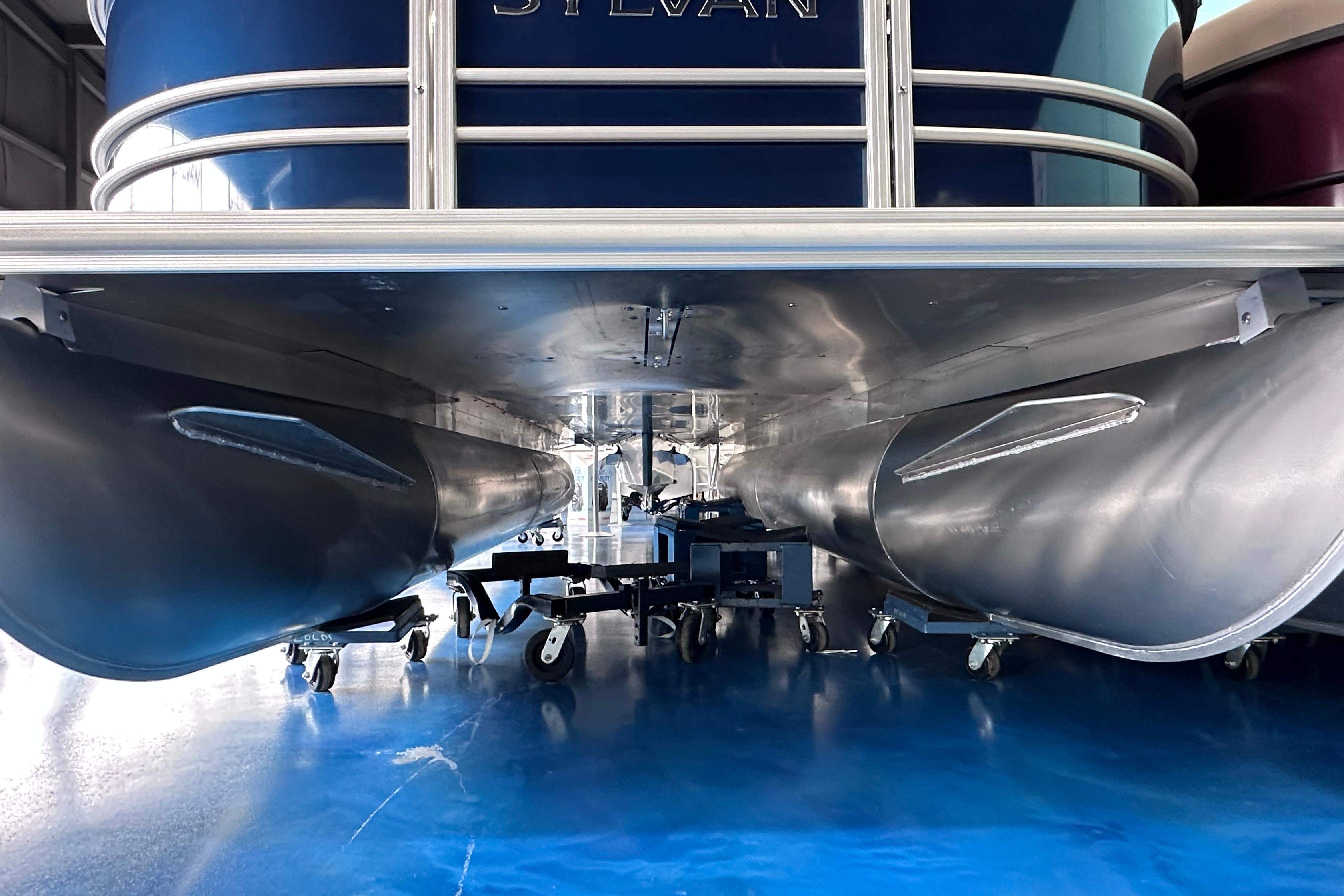 2026 Sylvan Mirage 8522 LZ 4