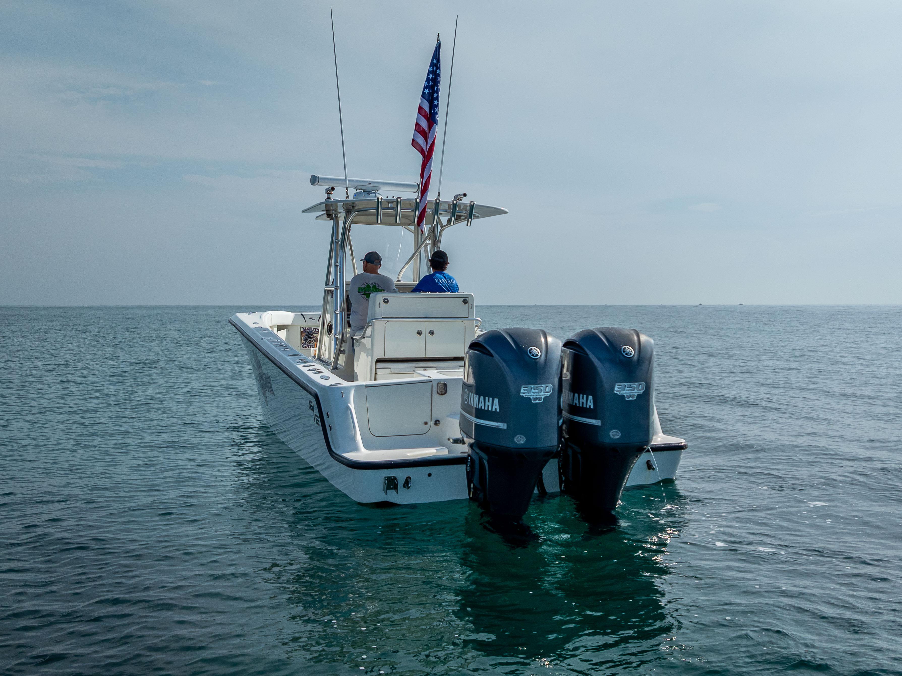 SeaVee-34 2014 -FL-US-2014 SeaVee 34 boat with dual Yamaha engines on calm ocean waters.-9825396 | Thumbnail