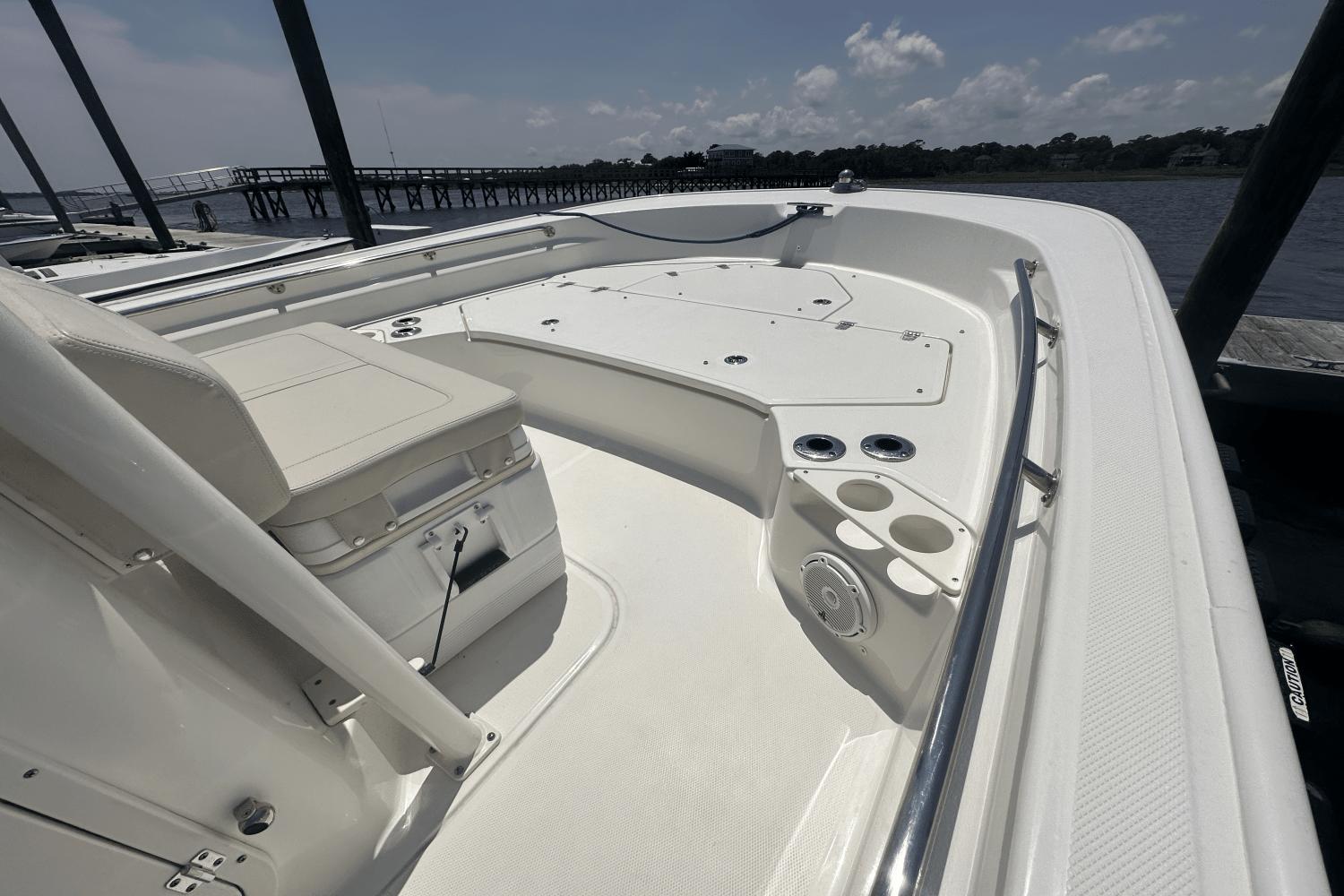 2023-boston-whaler-210-montauk-power-9825397-982301231-0-120620251211-17