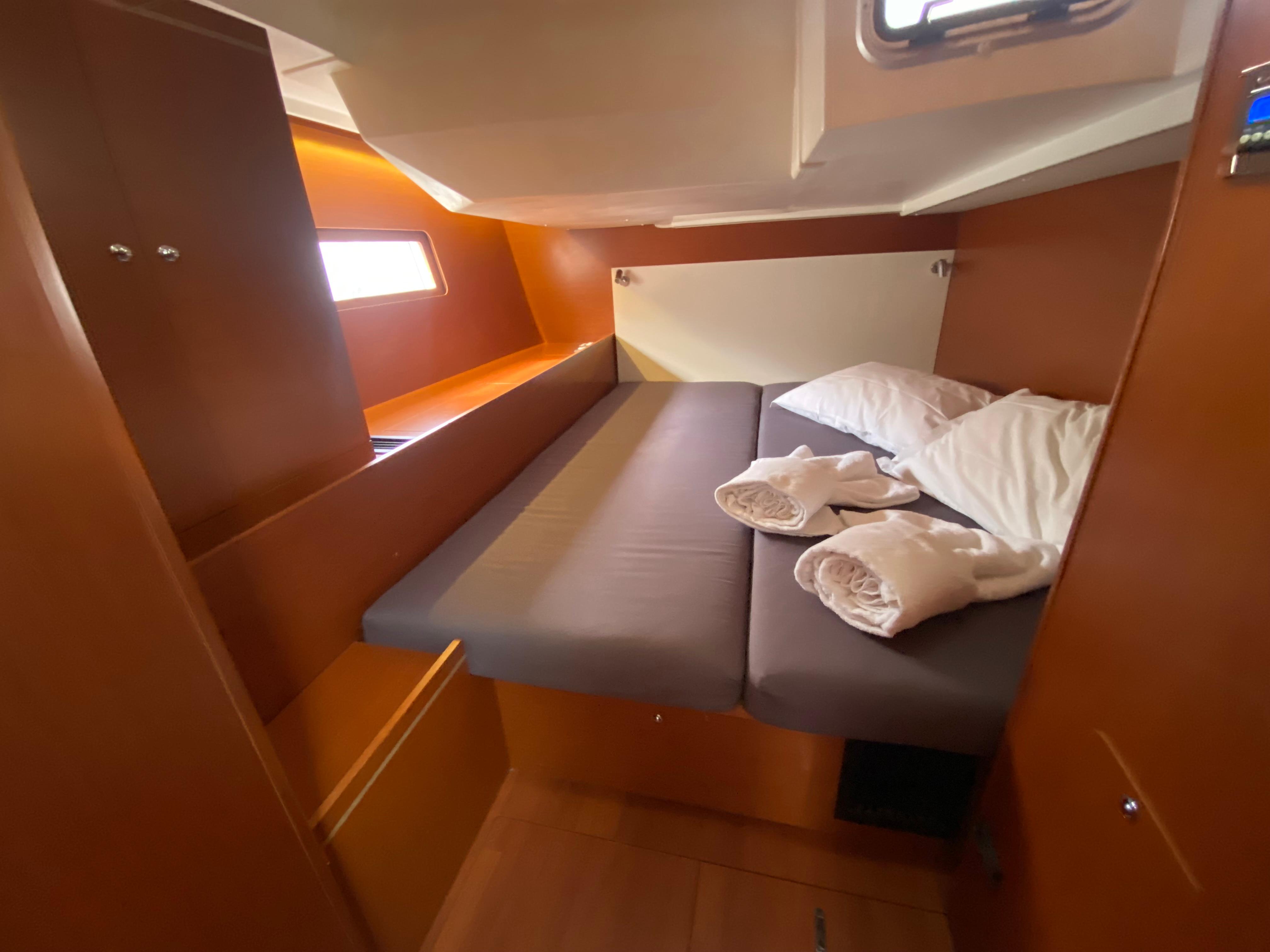 Yacht Photos Pics