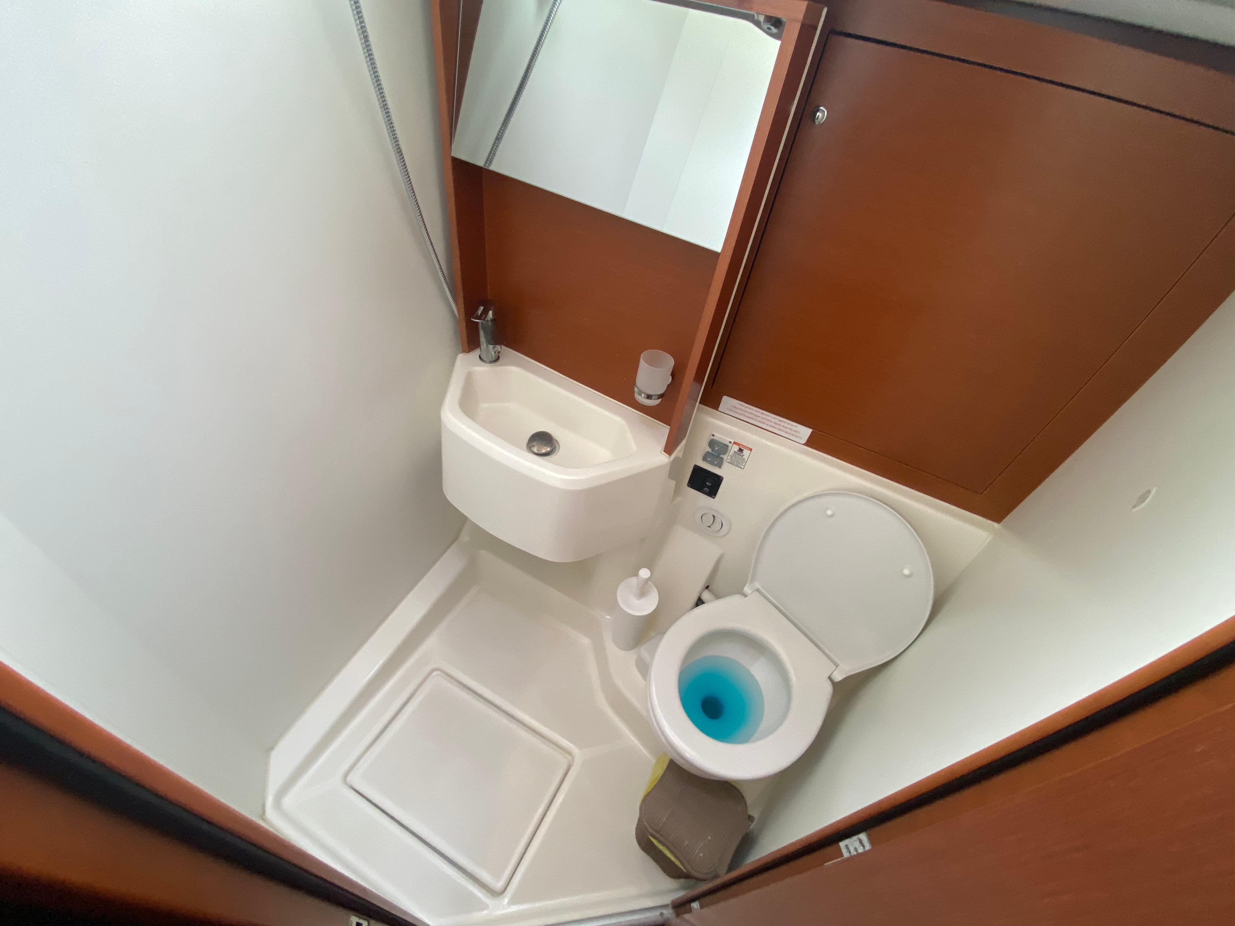 Yacht Photos Pics