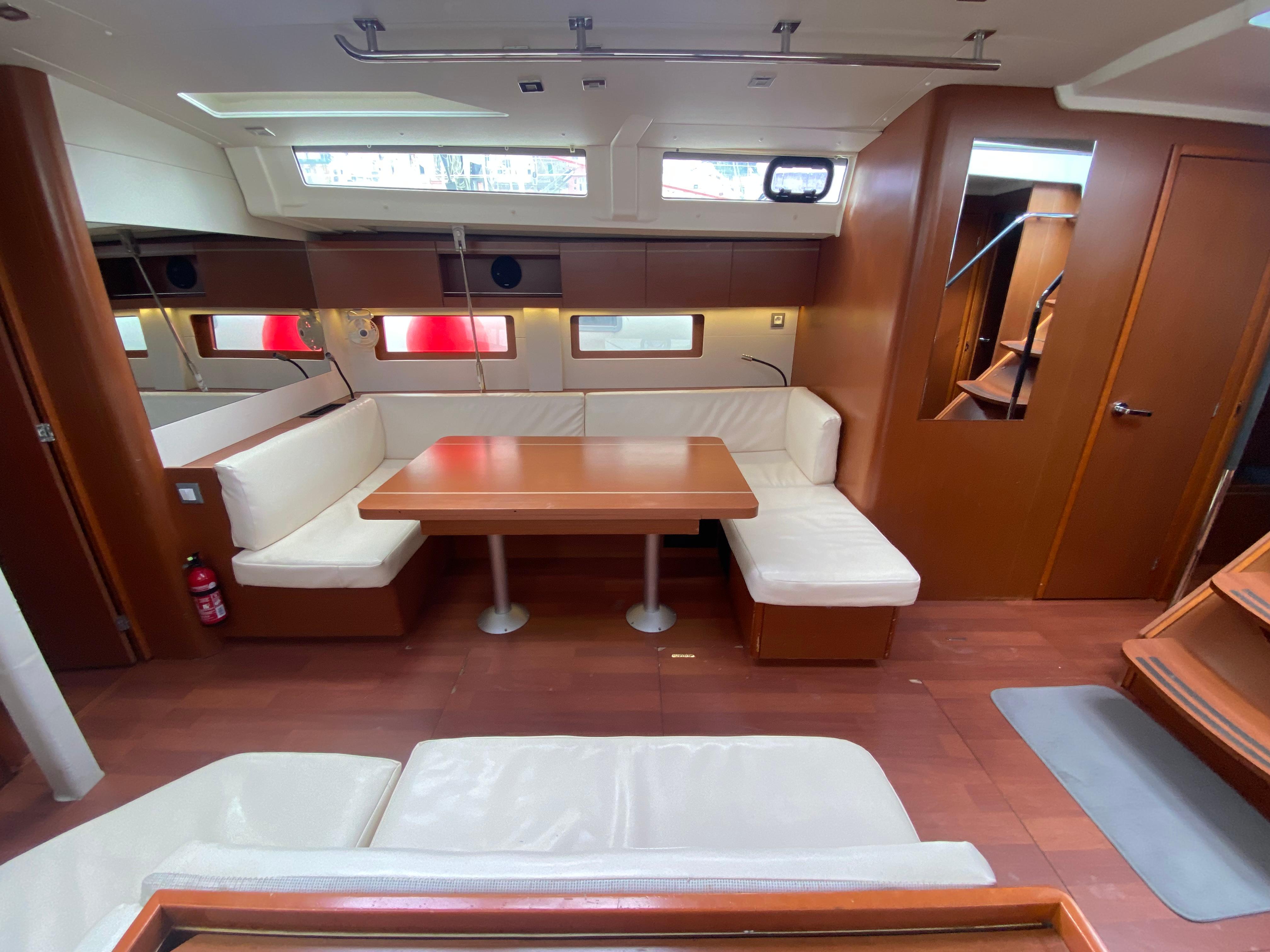 Yacht Photos Pics