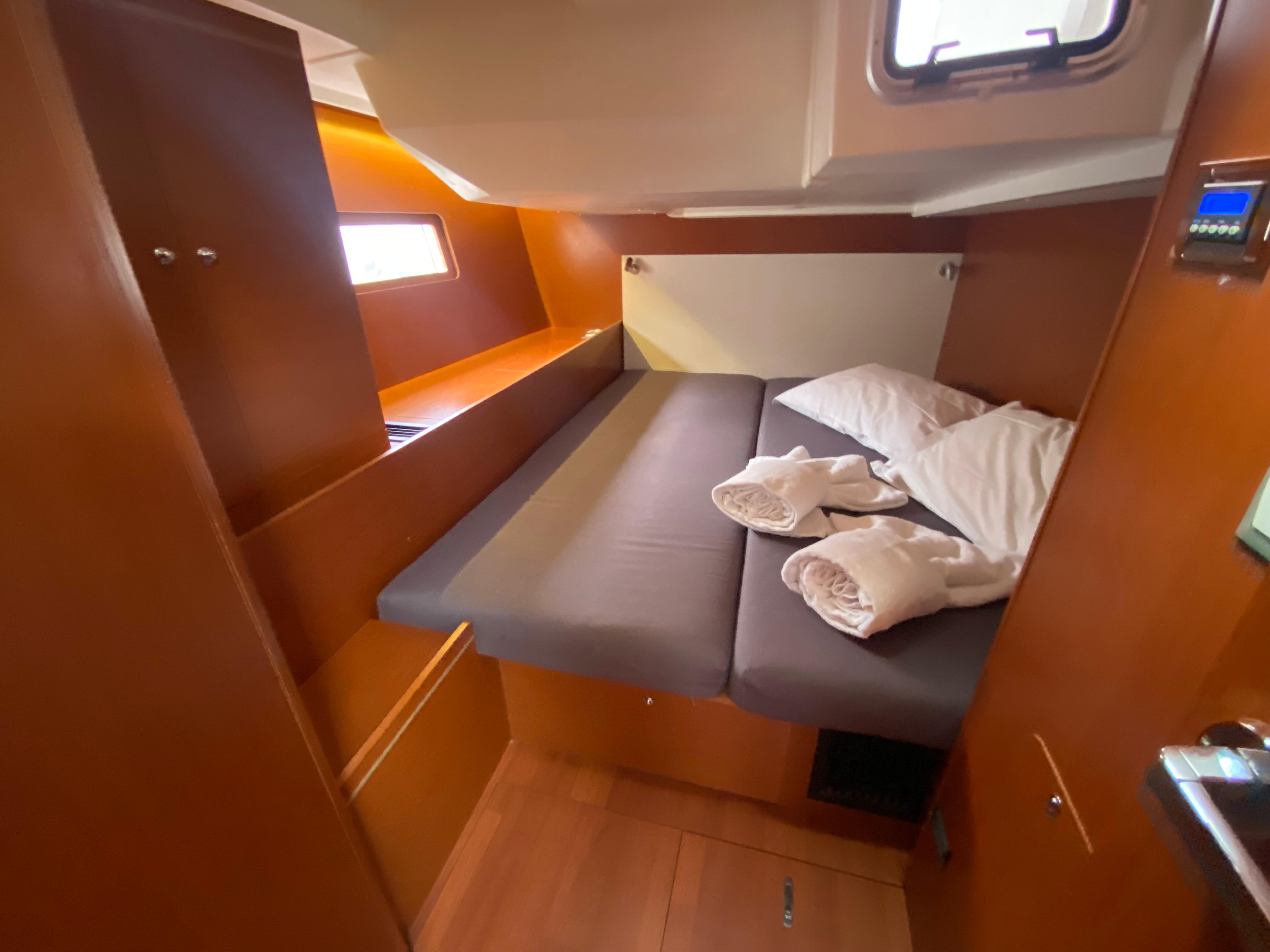 Yacht Photos Pics