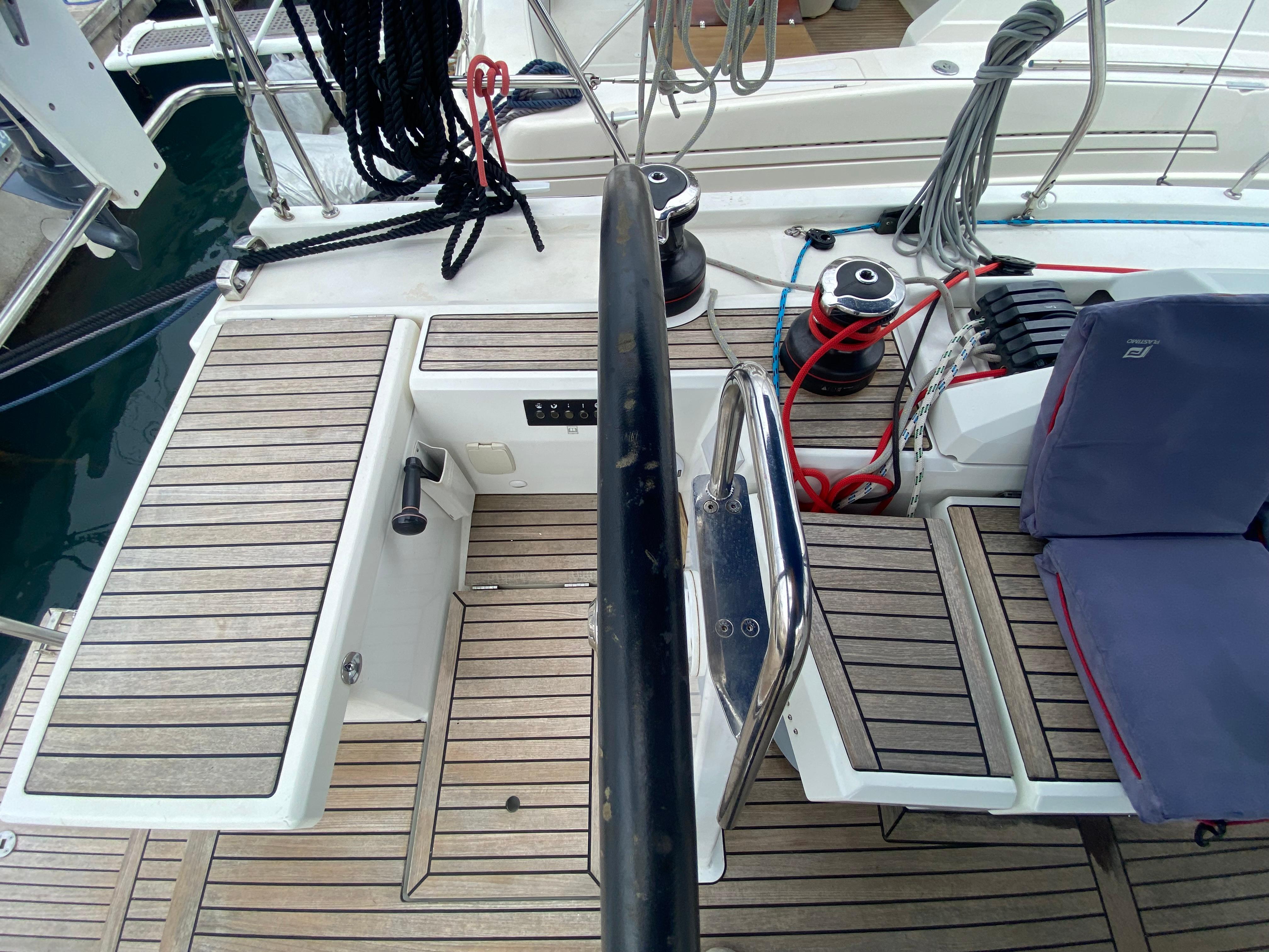 Yacht Photos Pics