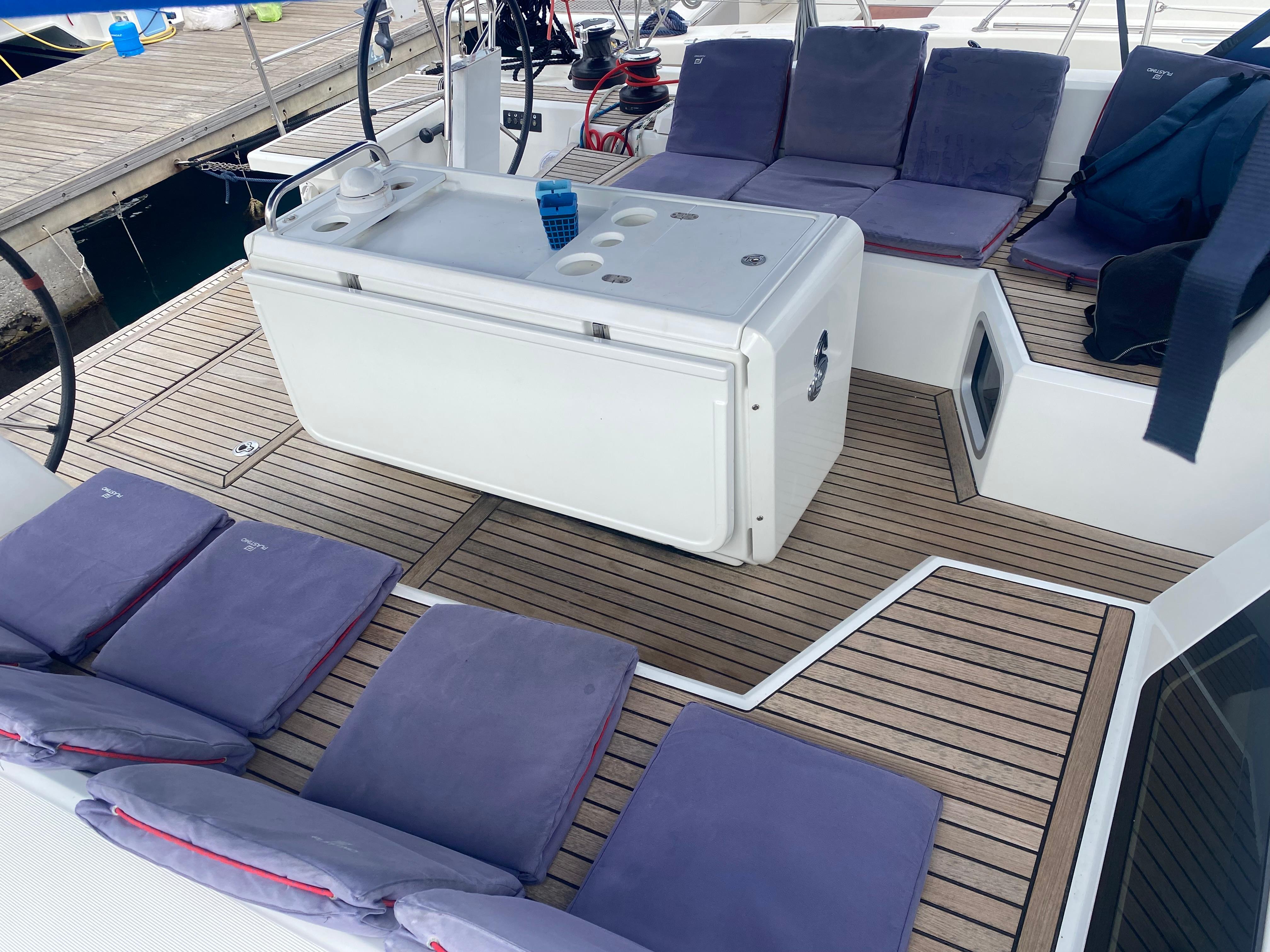 Yacht Photos Pics