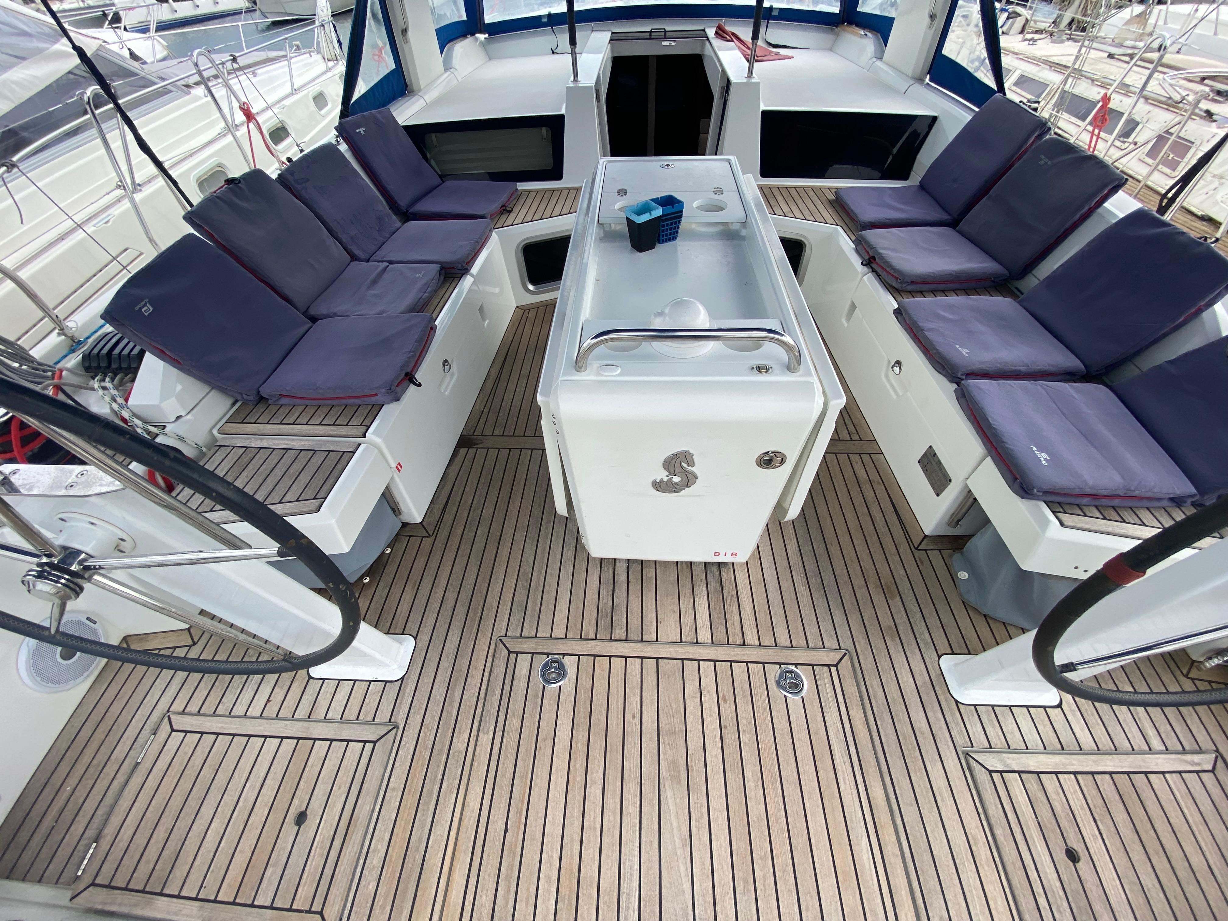 Yacht Photos Pics