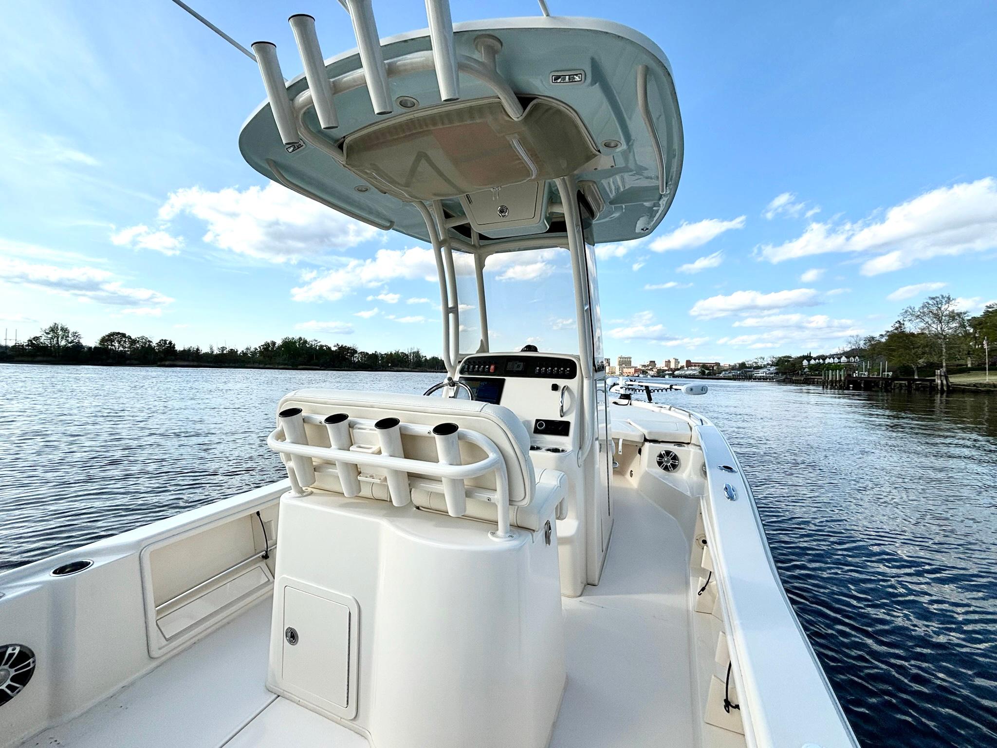 2024 Grady-White 231 Coastal Explorer - Image 12