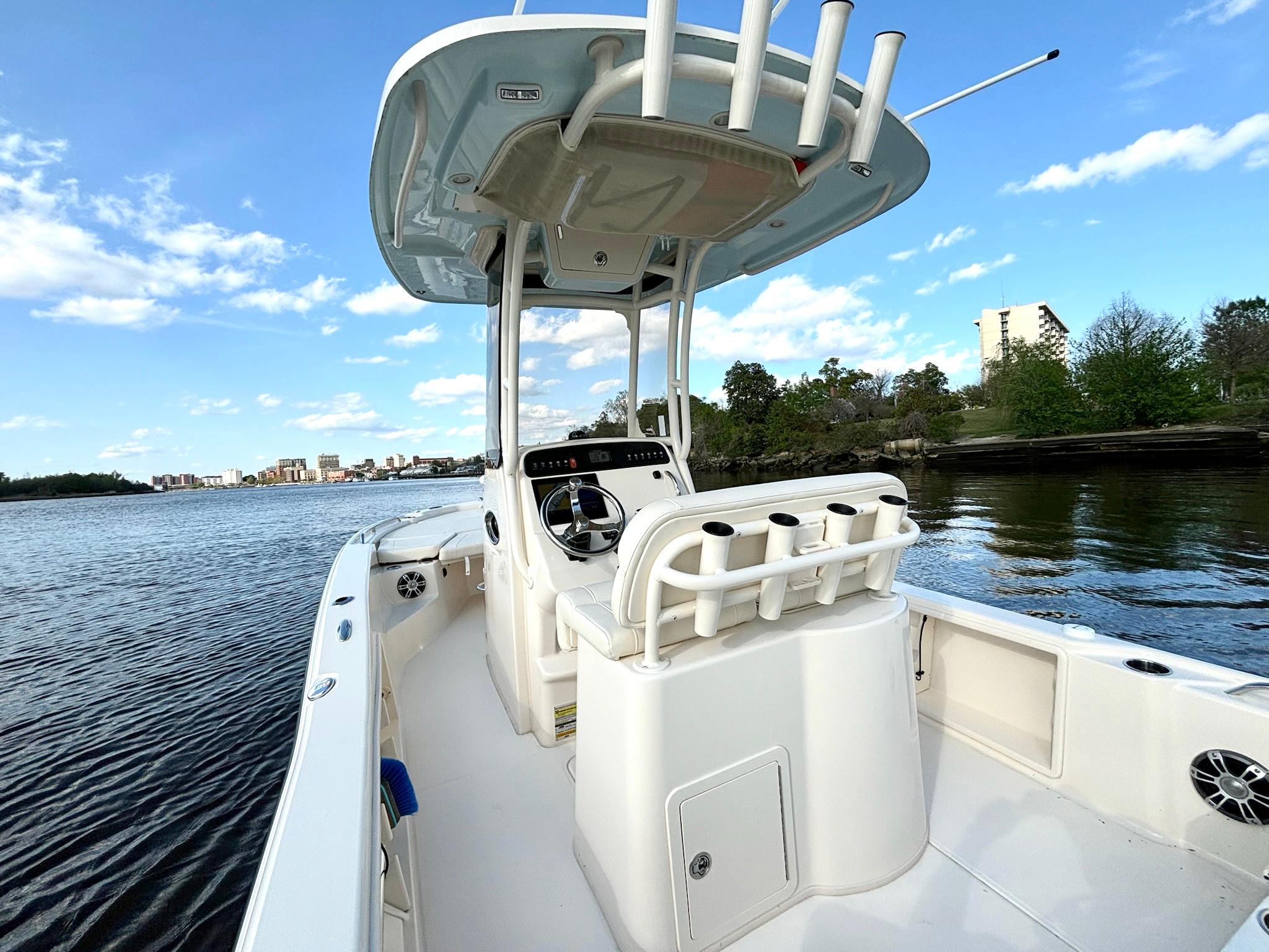 2024 Grady-White 231 Coastal Explorer - Image 13