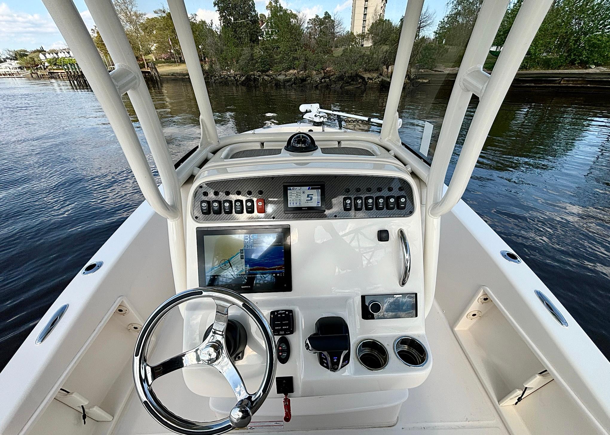 2024 Grady-White 231 Coastal Explorer - Image 8