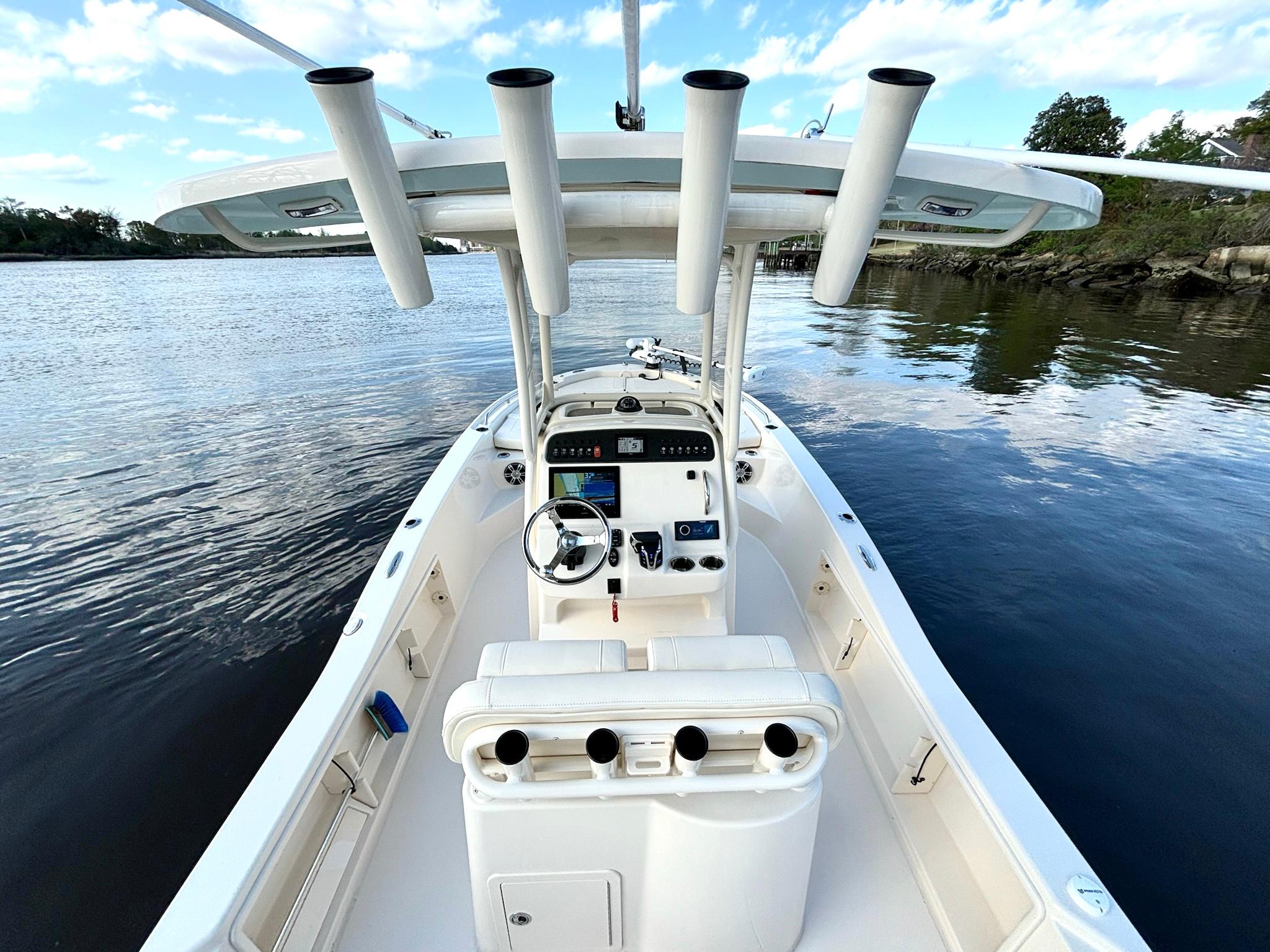 2024 Grady-White 231 Coastal Explorer - Image 9