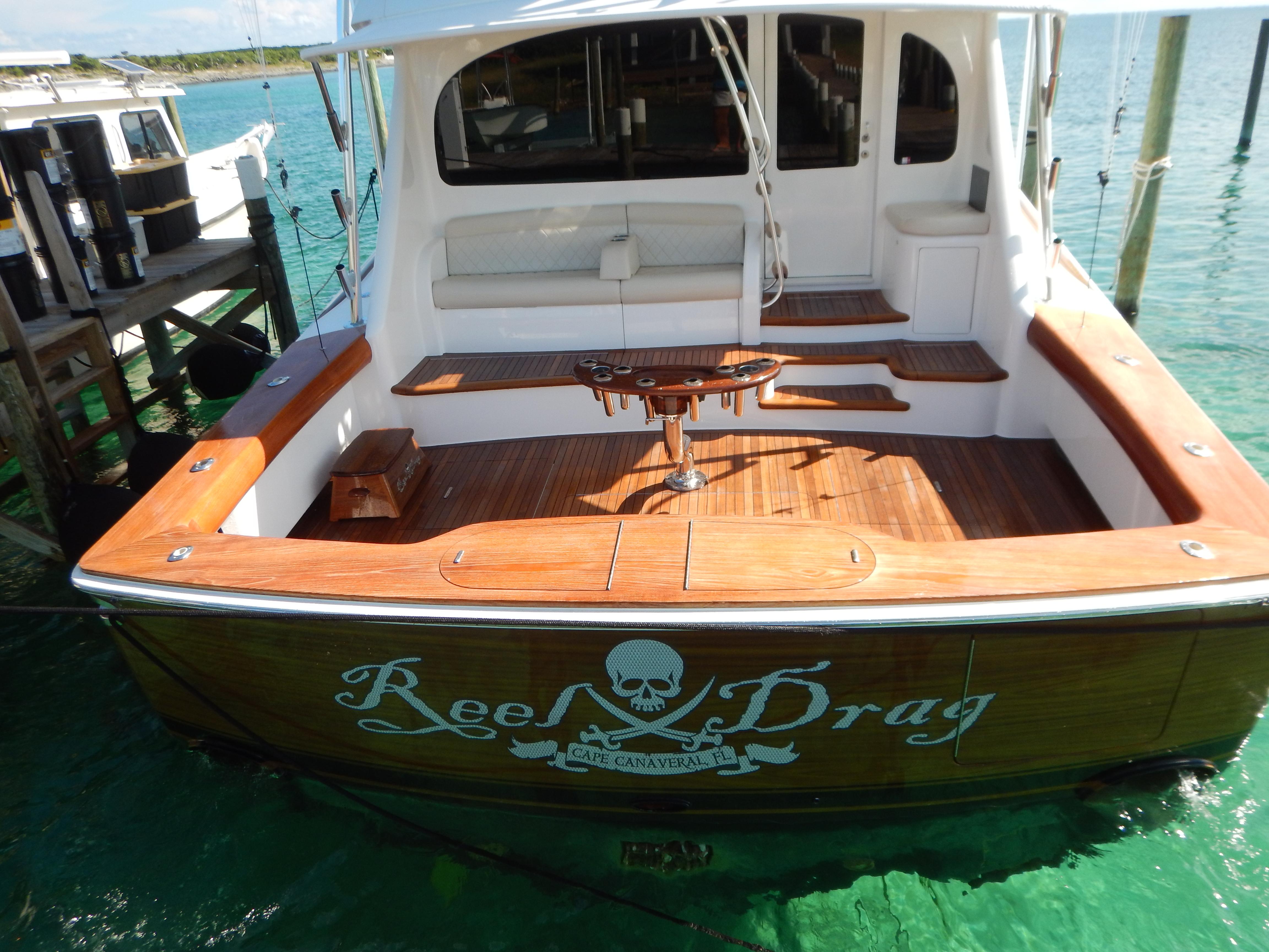 Viking 62 REEL DRAG - Transom & Cockpit