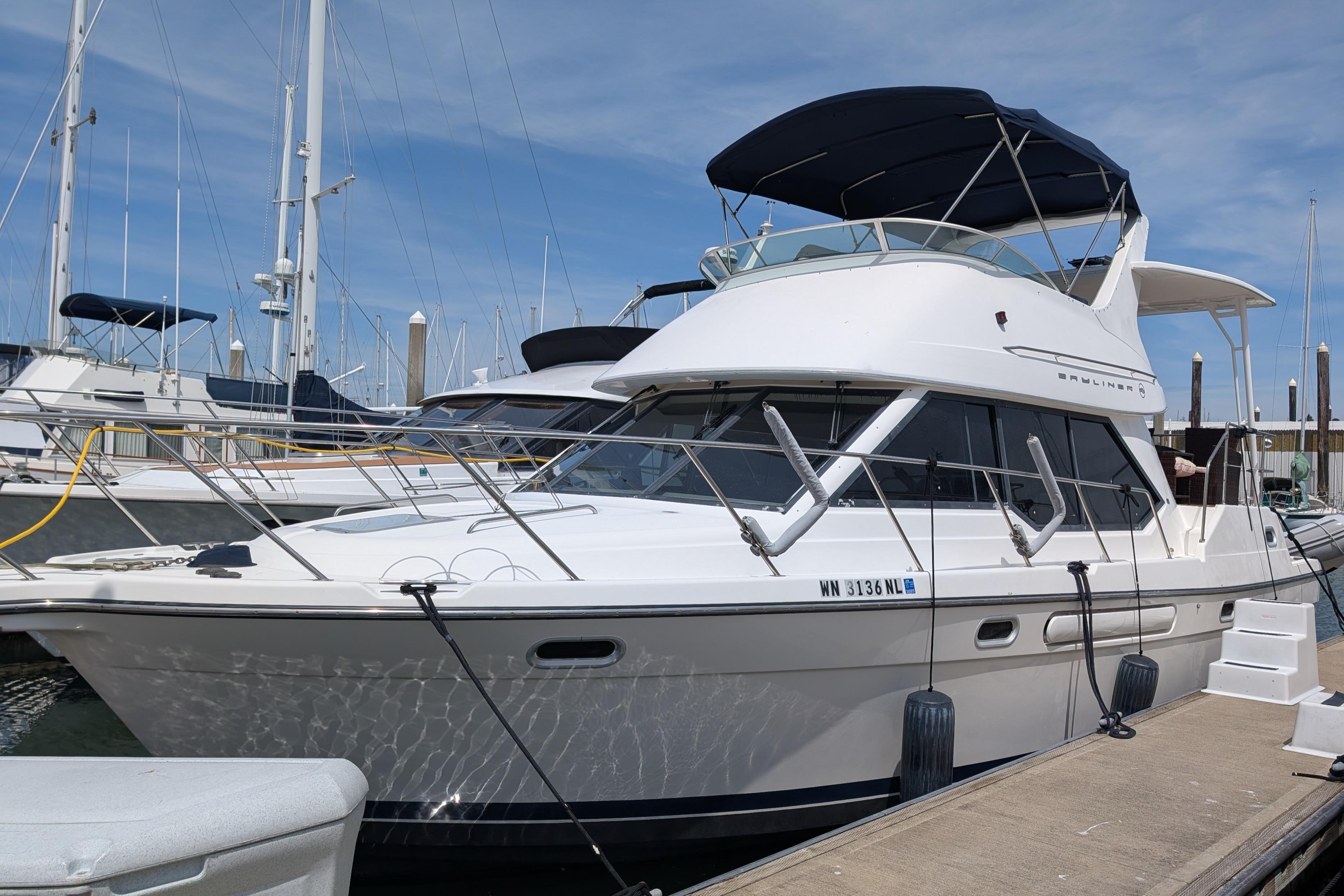 2000 Bayliner 4088