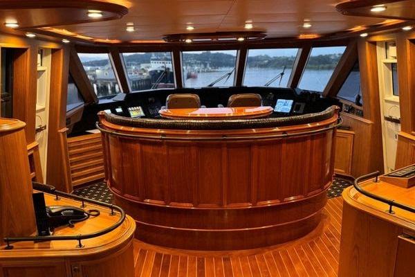 Boat image 12