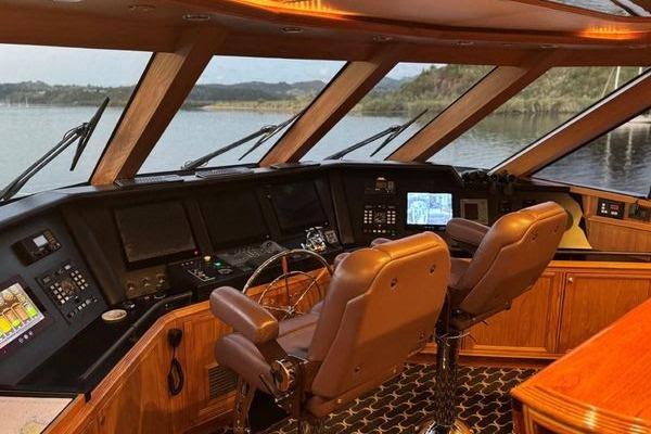 Boat image 13