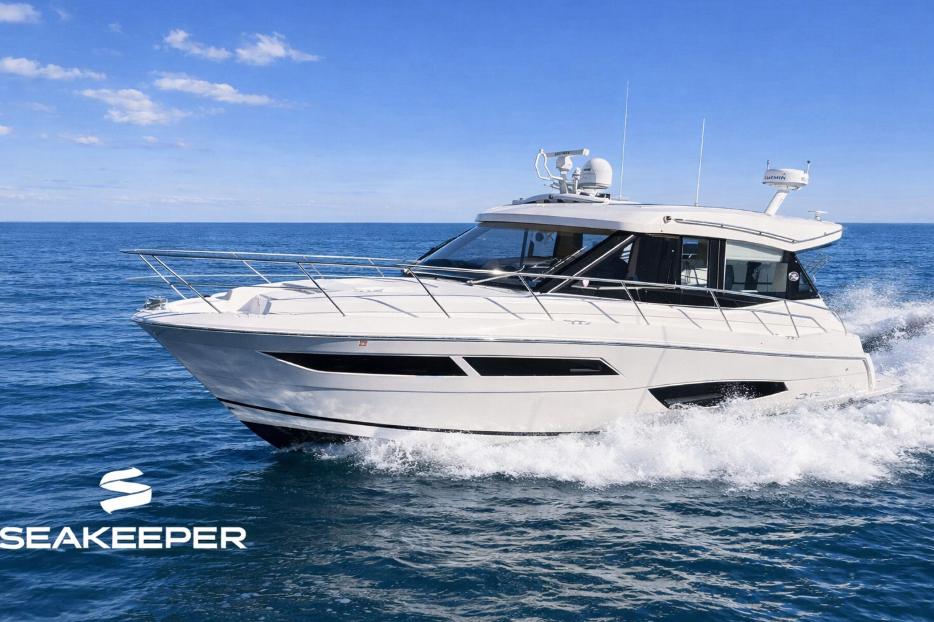 2021 Regal 38 Grande Coupe