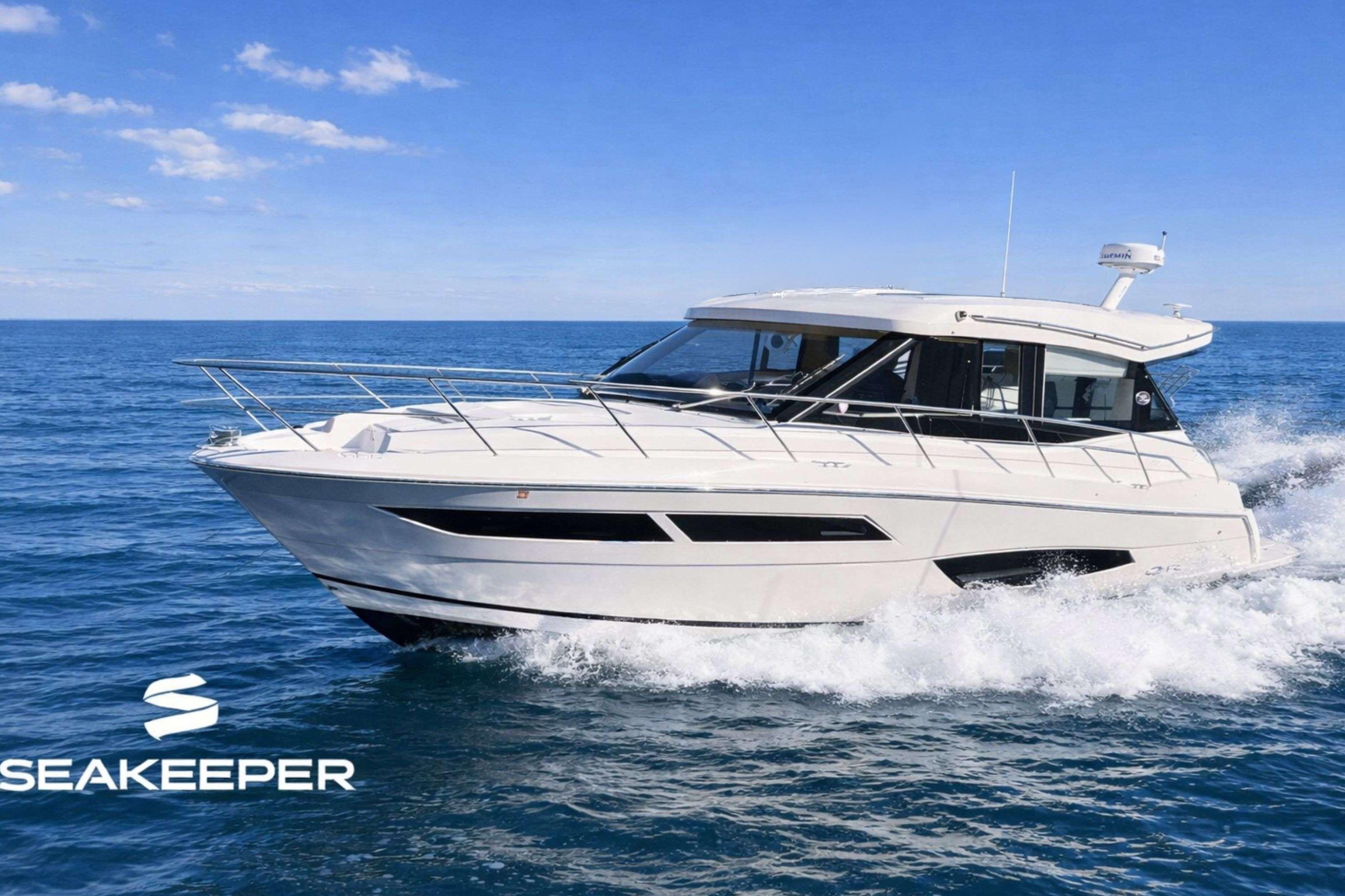 2021 Regal 38 Grande Coupe