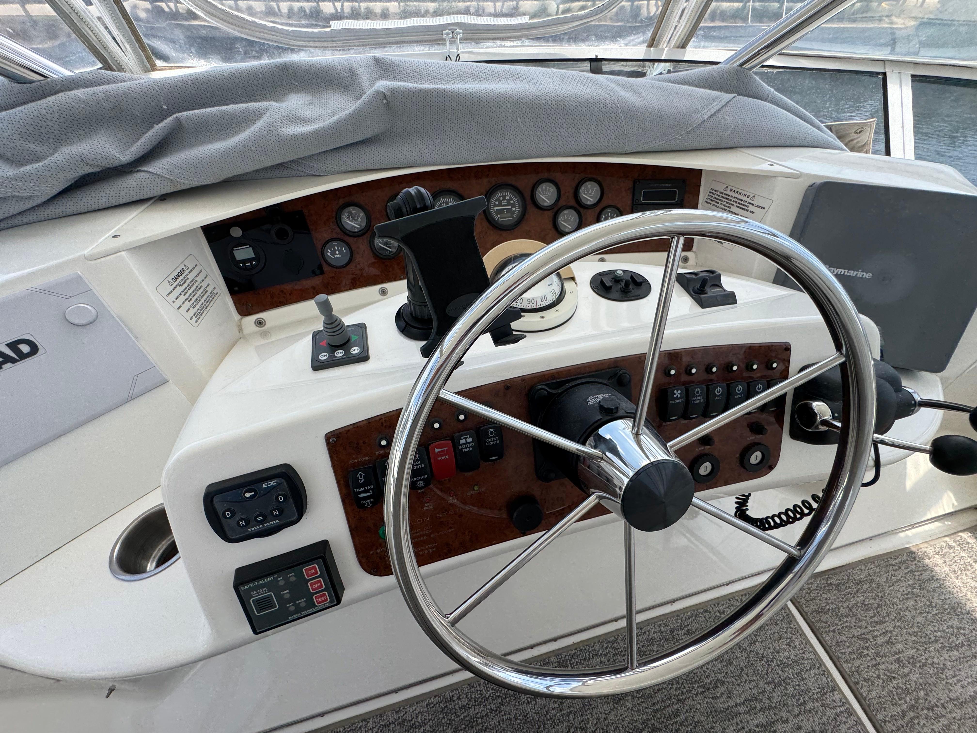 2004-silverton-43-motor-yacht-power-9775435-977516712-0-290420250900-17