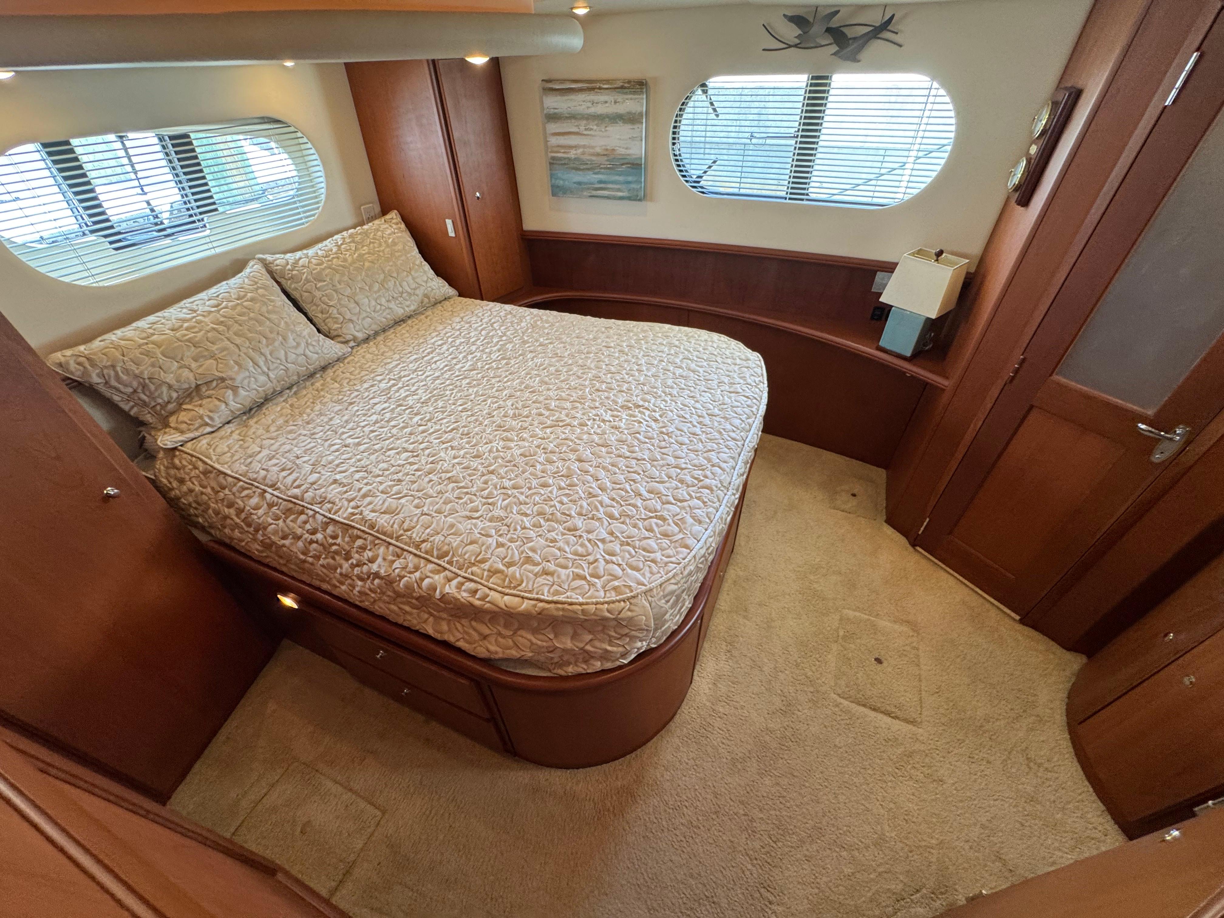 2004-silverton-43-motor-yacht-power-9775435-977516735-0-290420250901-40