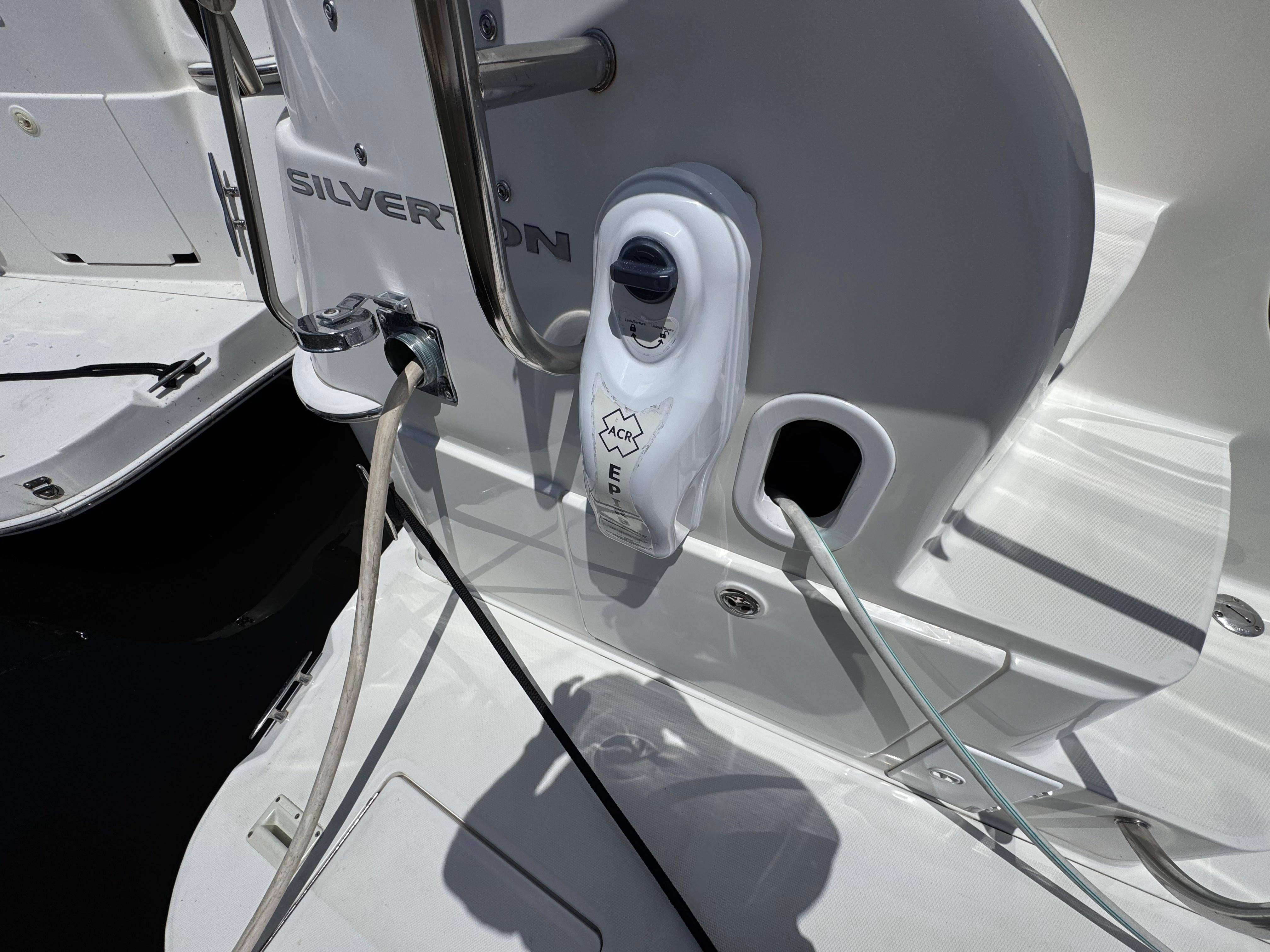 2004-silverton-43-motor-yacht-power-9775435-977516782-0-290420250903-86