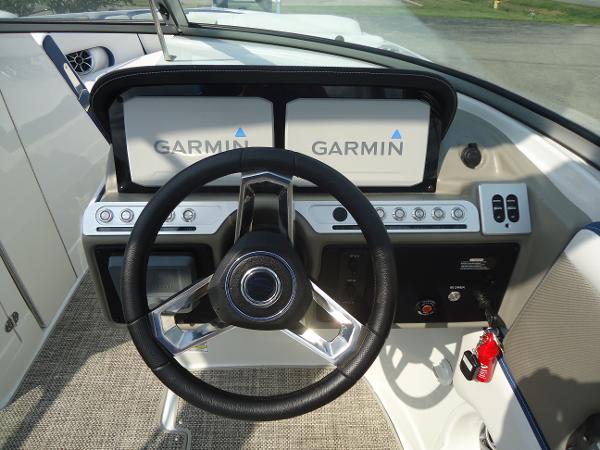2021 Crownline boat for sale, model of the boat is 280 SS & Image # 5 of 10