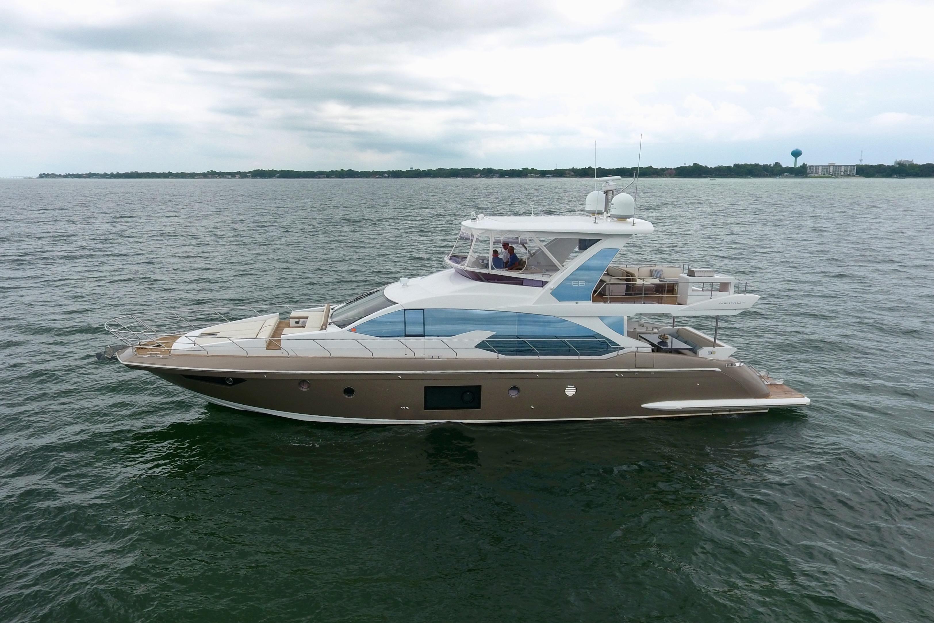 Kiki 66' Azimut 2016