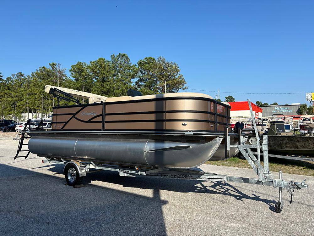 2025 Bentley Legacy 220 Cruise Pontoon