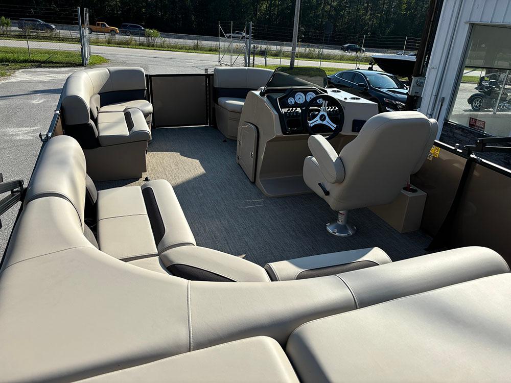 2025 Bentley Legacy 220 Cruise Pontoon