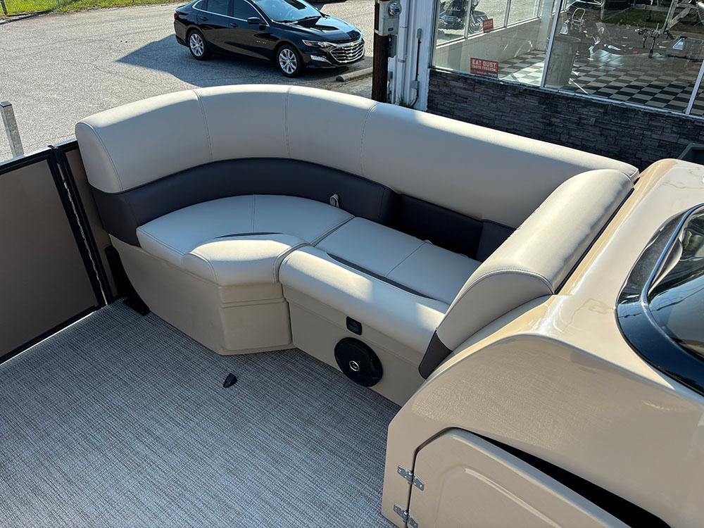 2025 Bentley Legacy 220 Cruise Pontoon