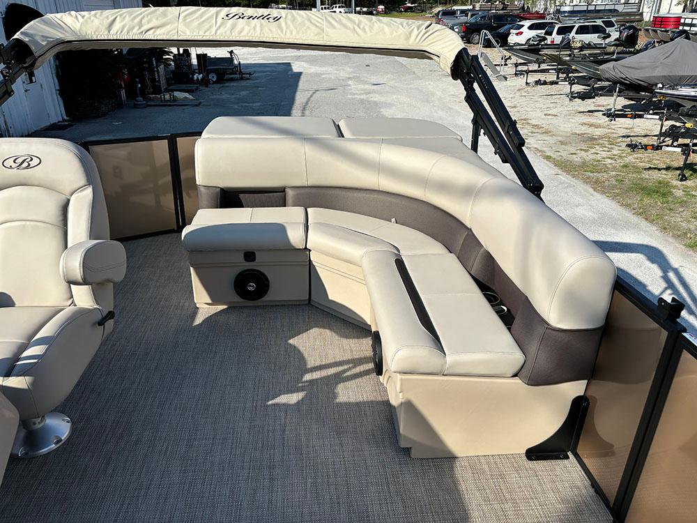 2025 Bentley Legacy 220 Cruise Pontoon