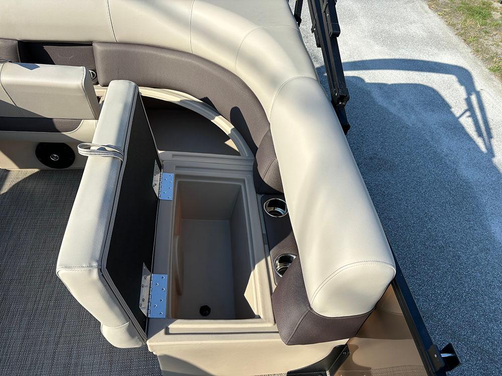 2025 Bentley Legacy 220 Cruise Pontoon