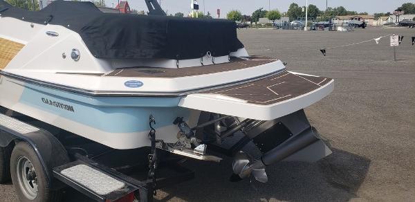 2018 Glastron boat for sale, model of the boat is 225 Surf & Fish & Image # 3 of 12