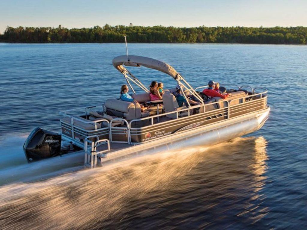 Sun Tracker Fishin' Barge® 24 Xp3