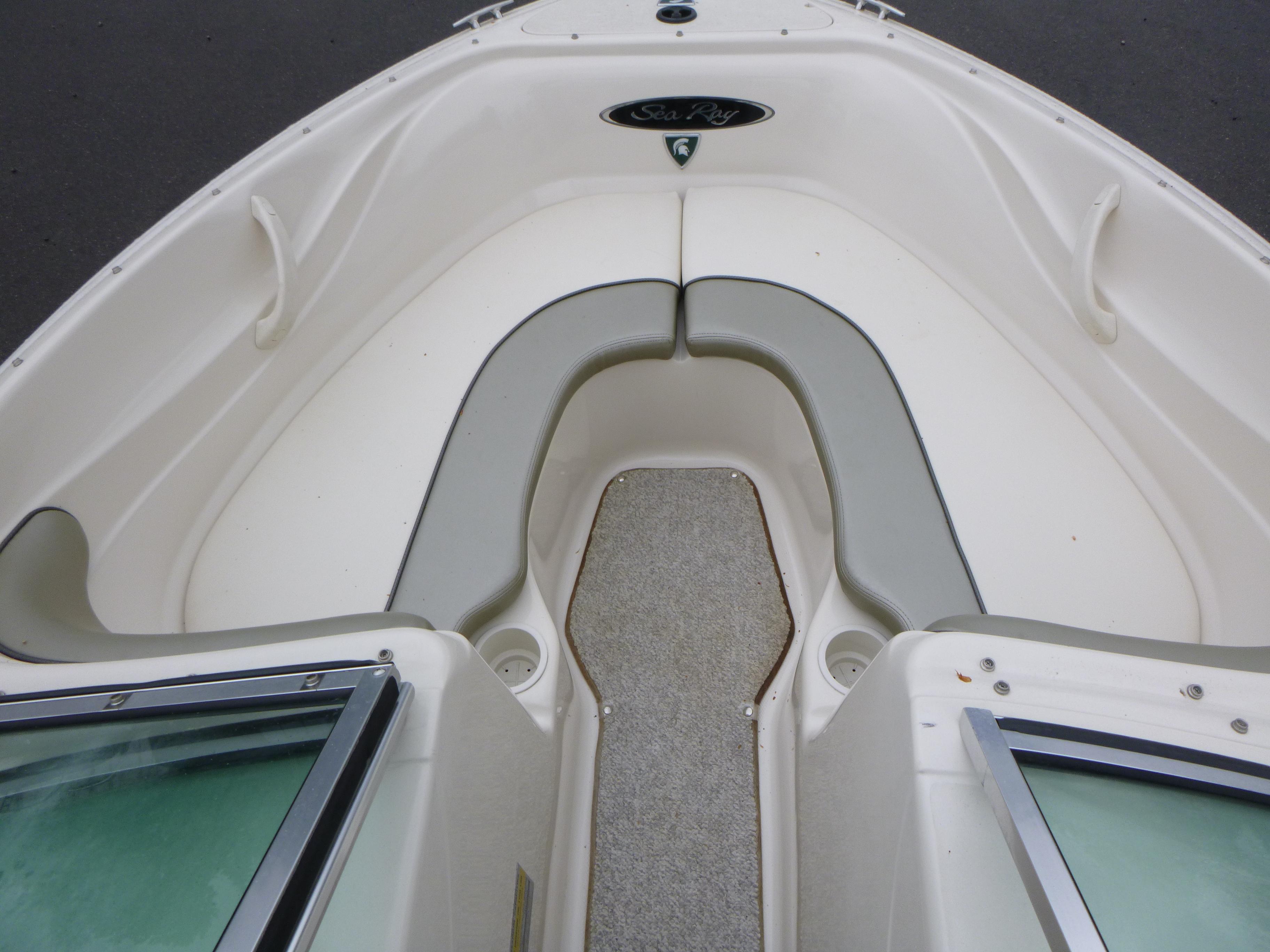 2005 Sea Ray 185 Sport Gallery