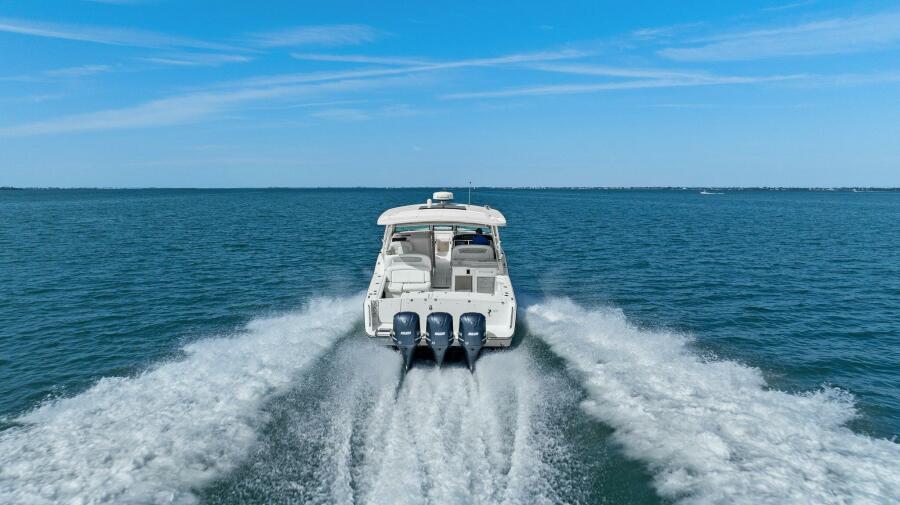 2016-grady-white-freedom-375-power-9715465-20250314064747737-1_XLARGE