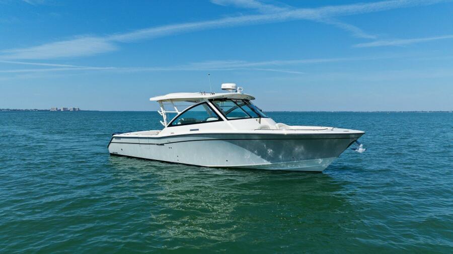 2016-grady-white-freedom-375-power-9715465-20250314064749750-1_XLARGE