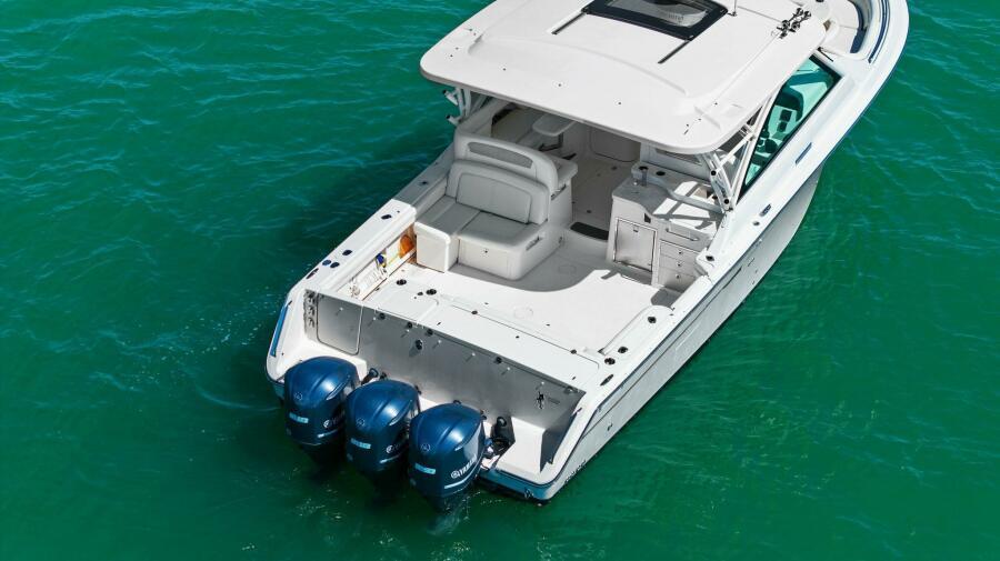2016-grady-white-freedom-375-power-9715465-20250314064751744-1_XLARGE