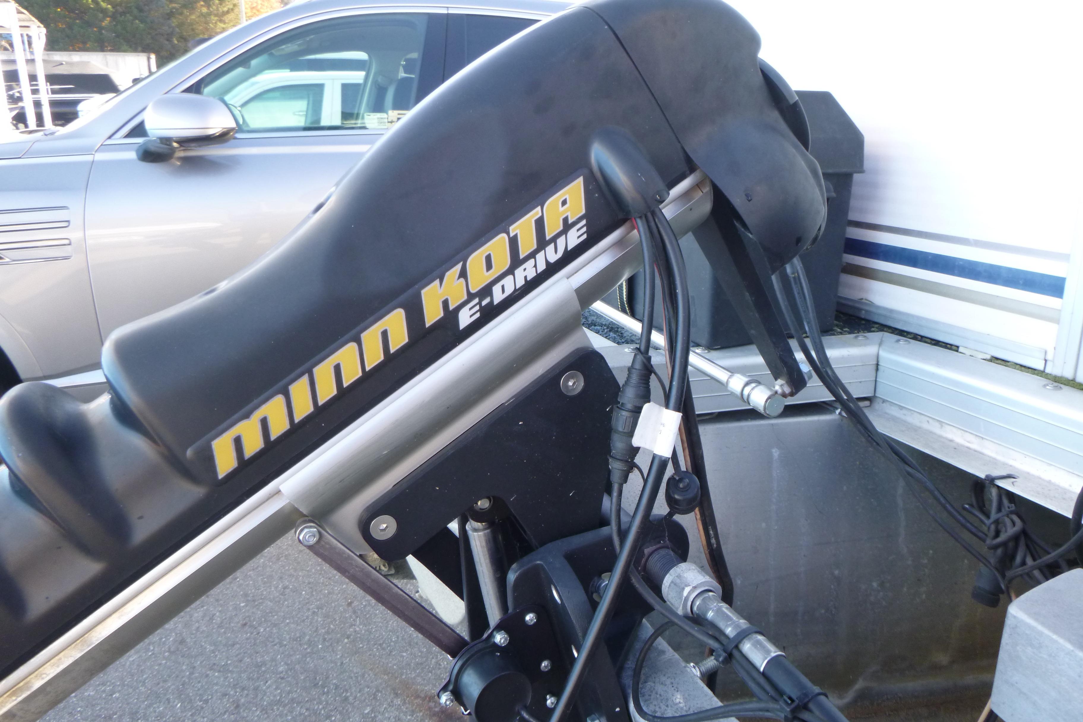 2003 Smoker Craft 816 Infinity Fish Gallery