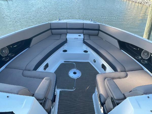 35' Sea Ray, Listing Number 100912750, Image No. 3