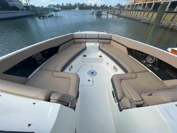 35' Sea Ray, Listing Number 100912750, - Photo No. 4