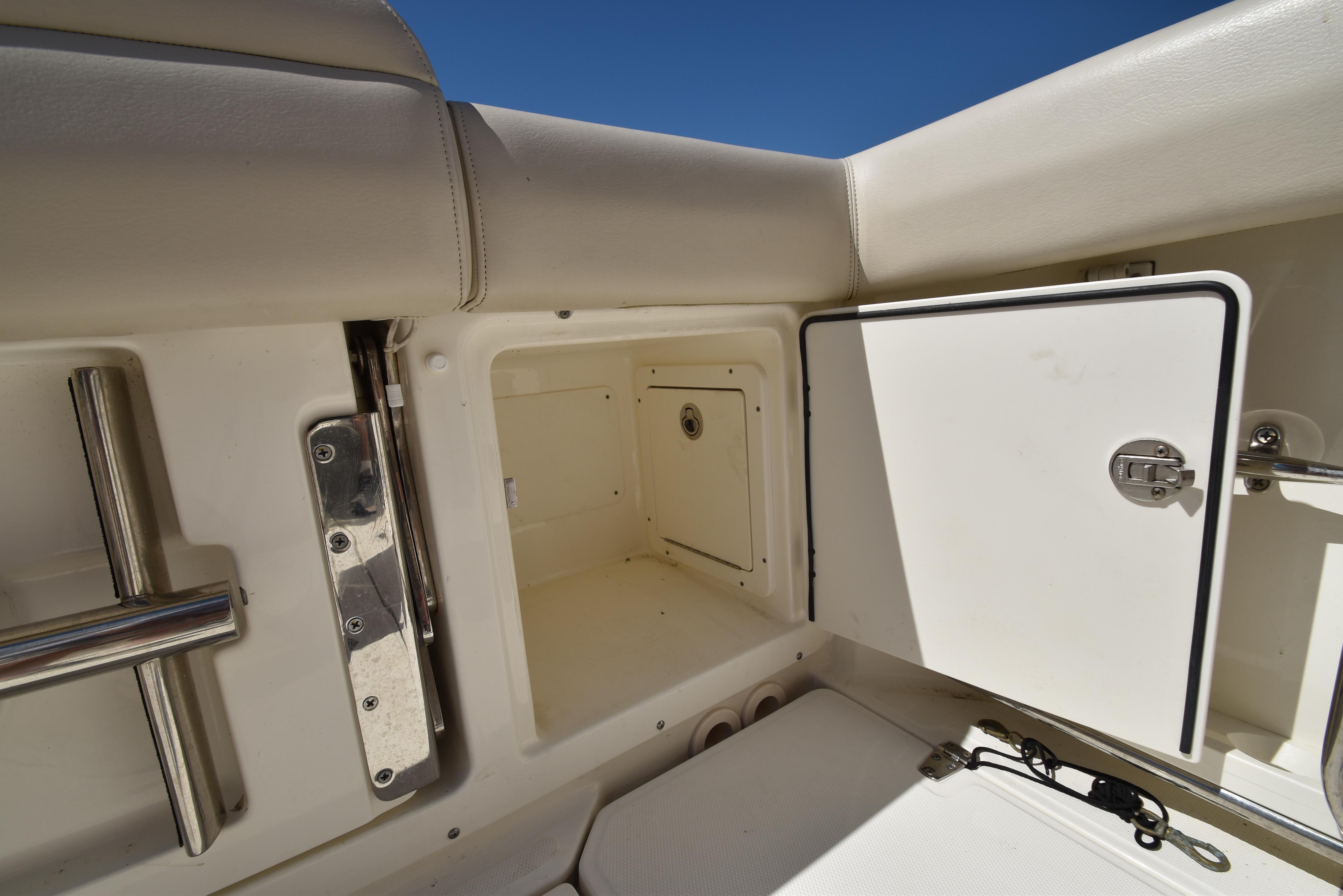 Transom Bucket Storage
