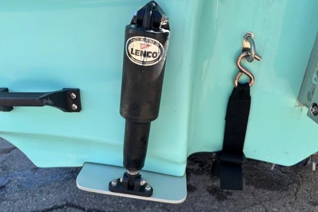 2024 Mako 18 LTS Gallery