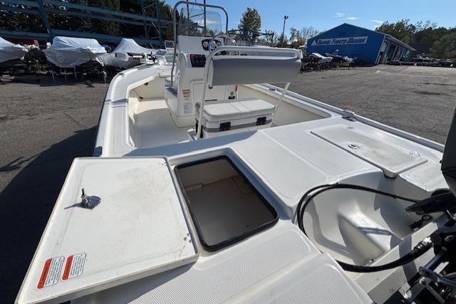 2024 Mako 18 LTS Gallery