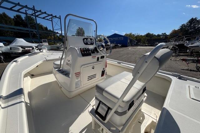 2024 Mako 18 LTS Gallery