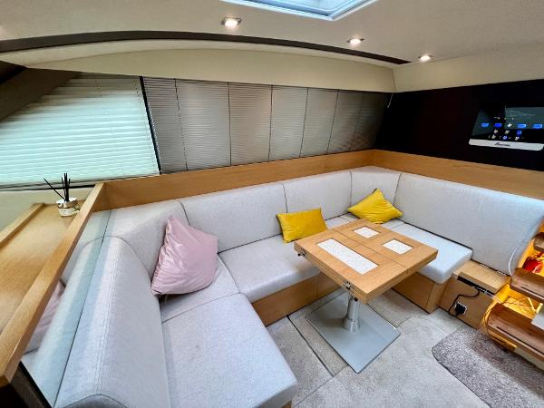 2014 Broom 370