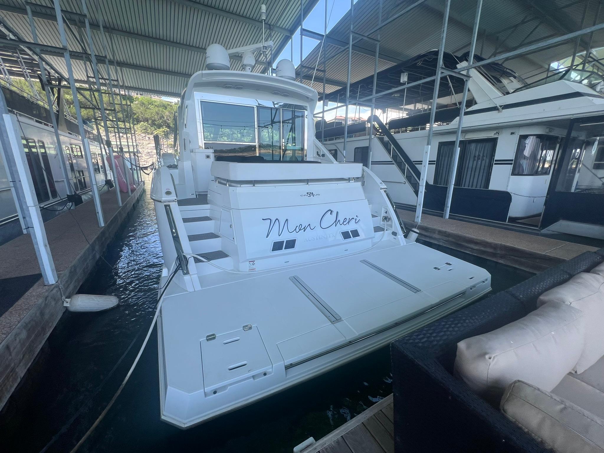 2018-cruisers-yachts-54-cantius-power-9835482-20250611120525528-1_XLARGE