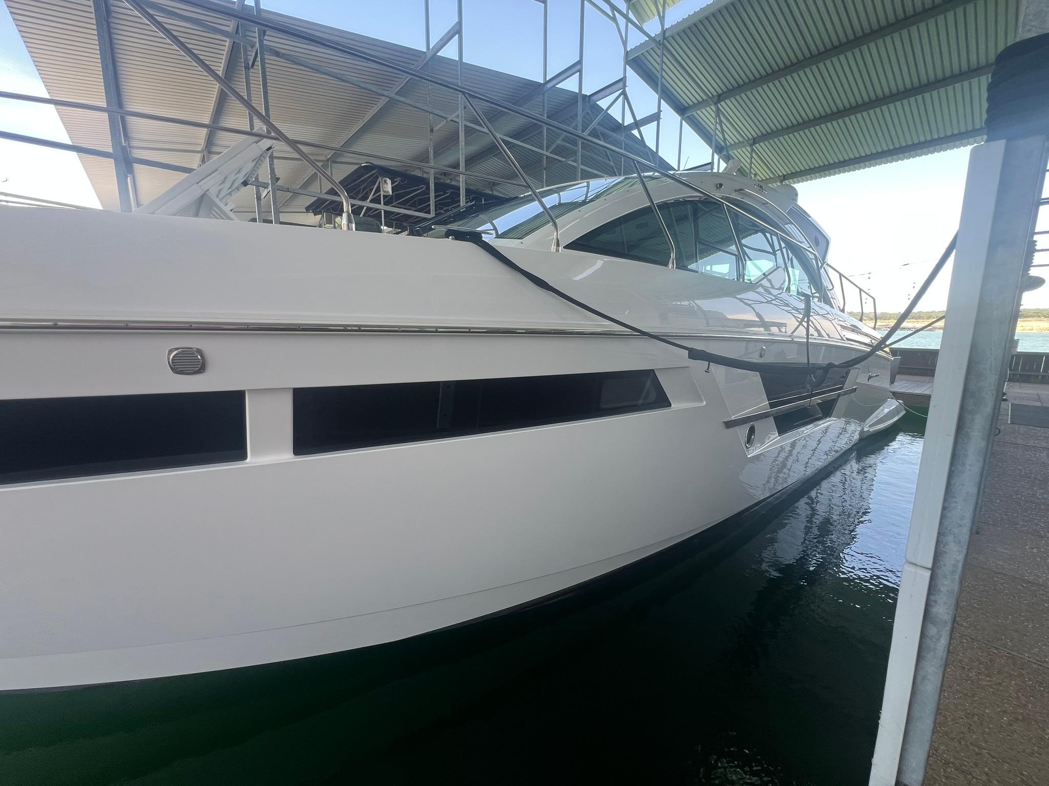 2018-cruisers-yachts-54-cantius-power-9835482-20250611120528348-1_XLARGE